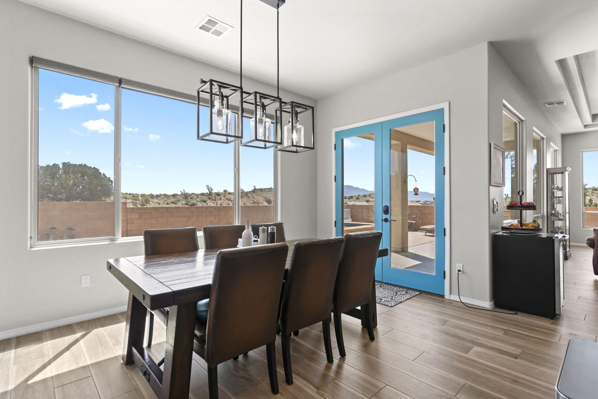 5611 Desert Sky Place NE