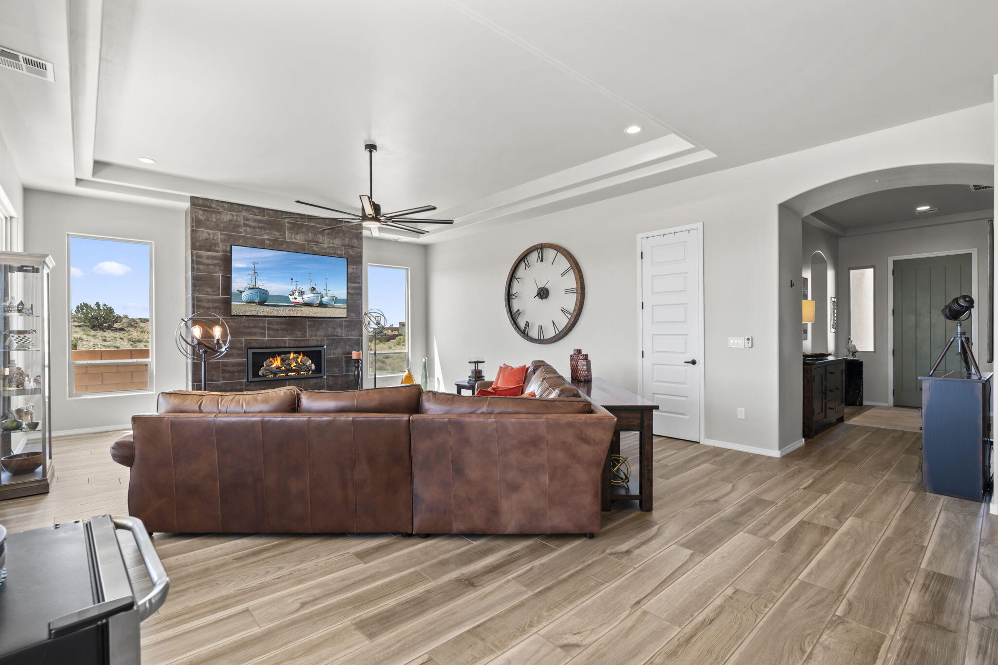 5611 Desert Sky Place NE