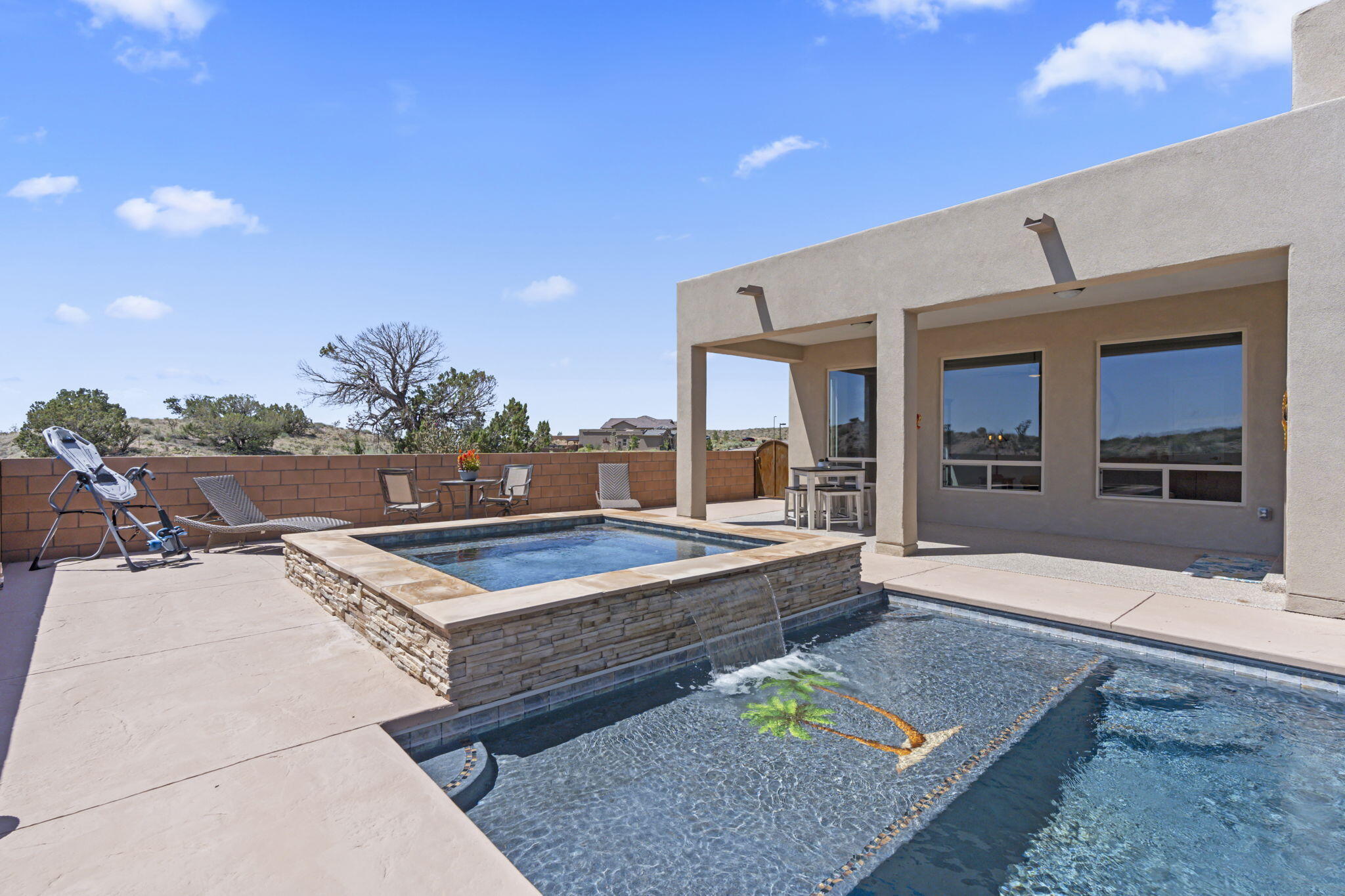 5611 Desert Sky Place NE