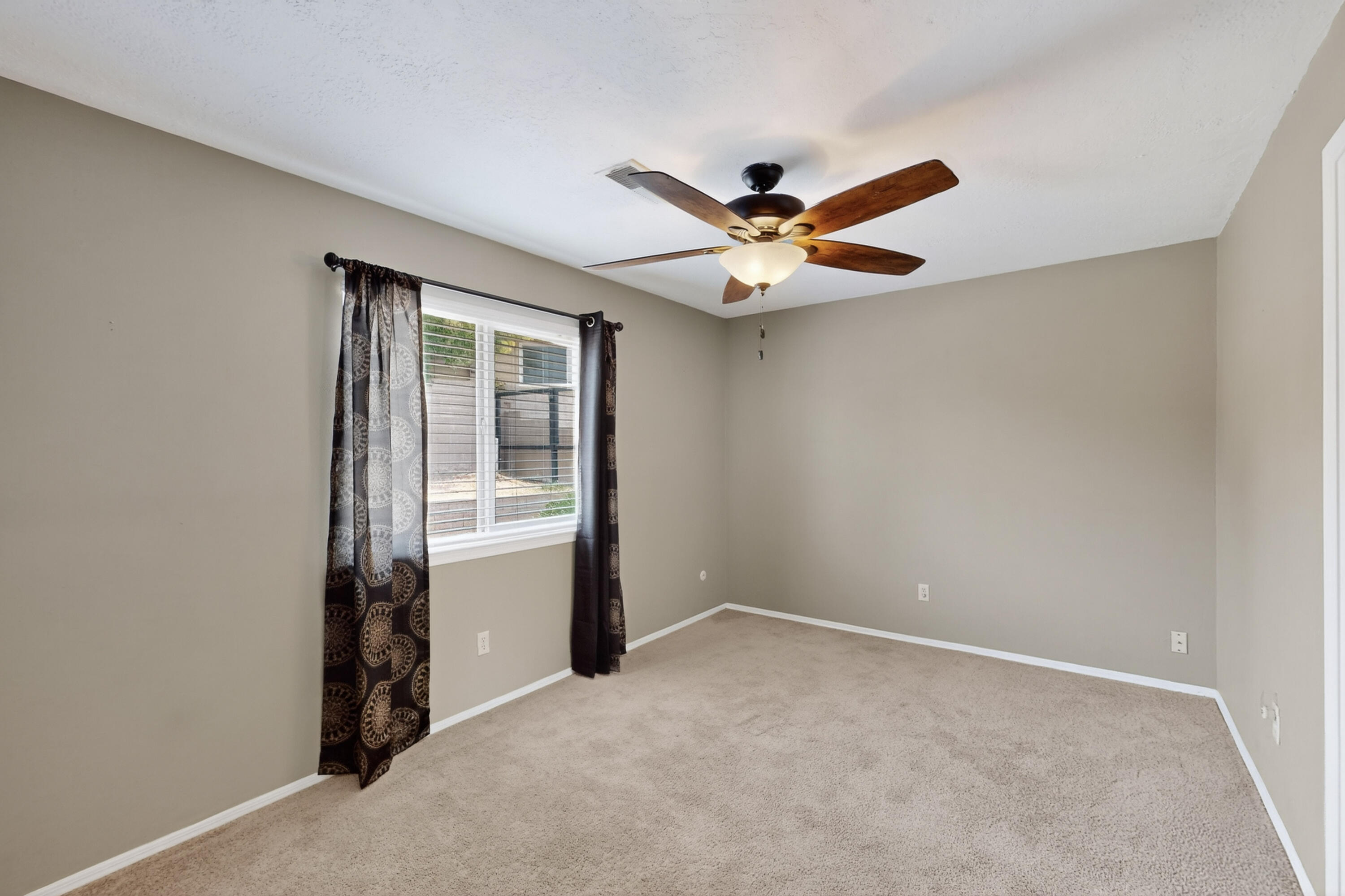 7308 UNION Street NE