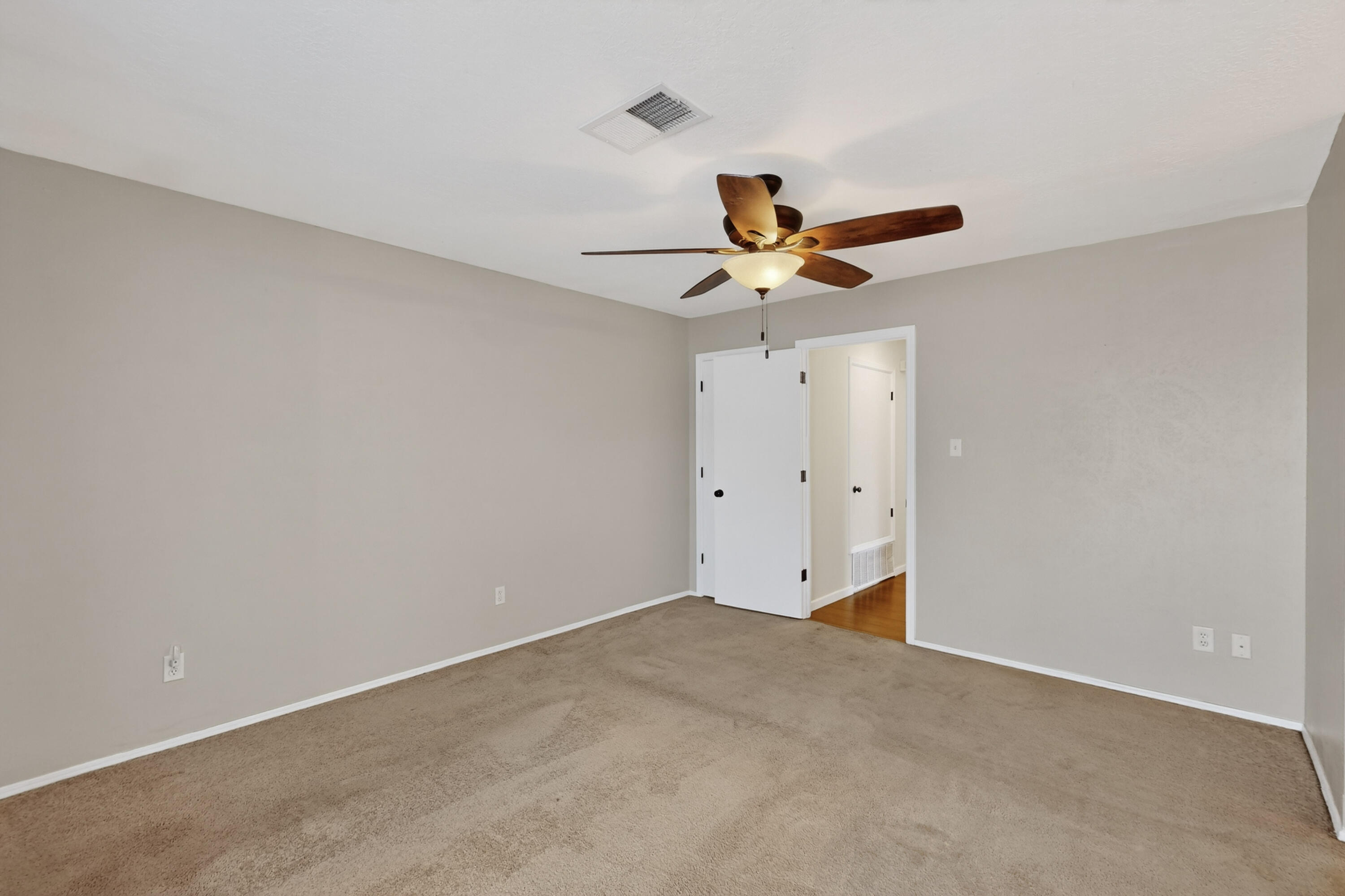 7308 UNION Street NE