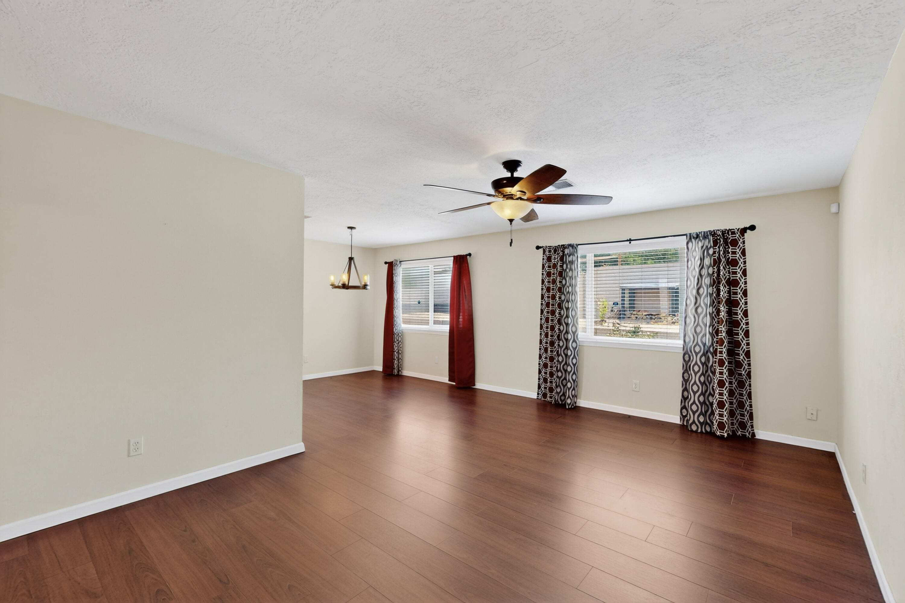 7308 UNION Street NE