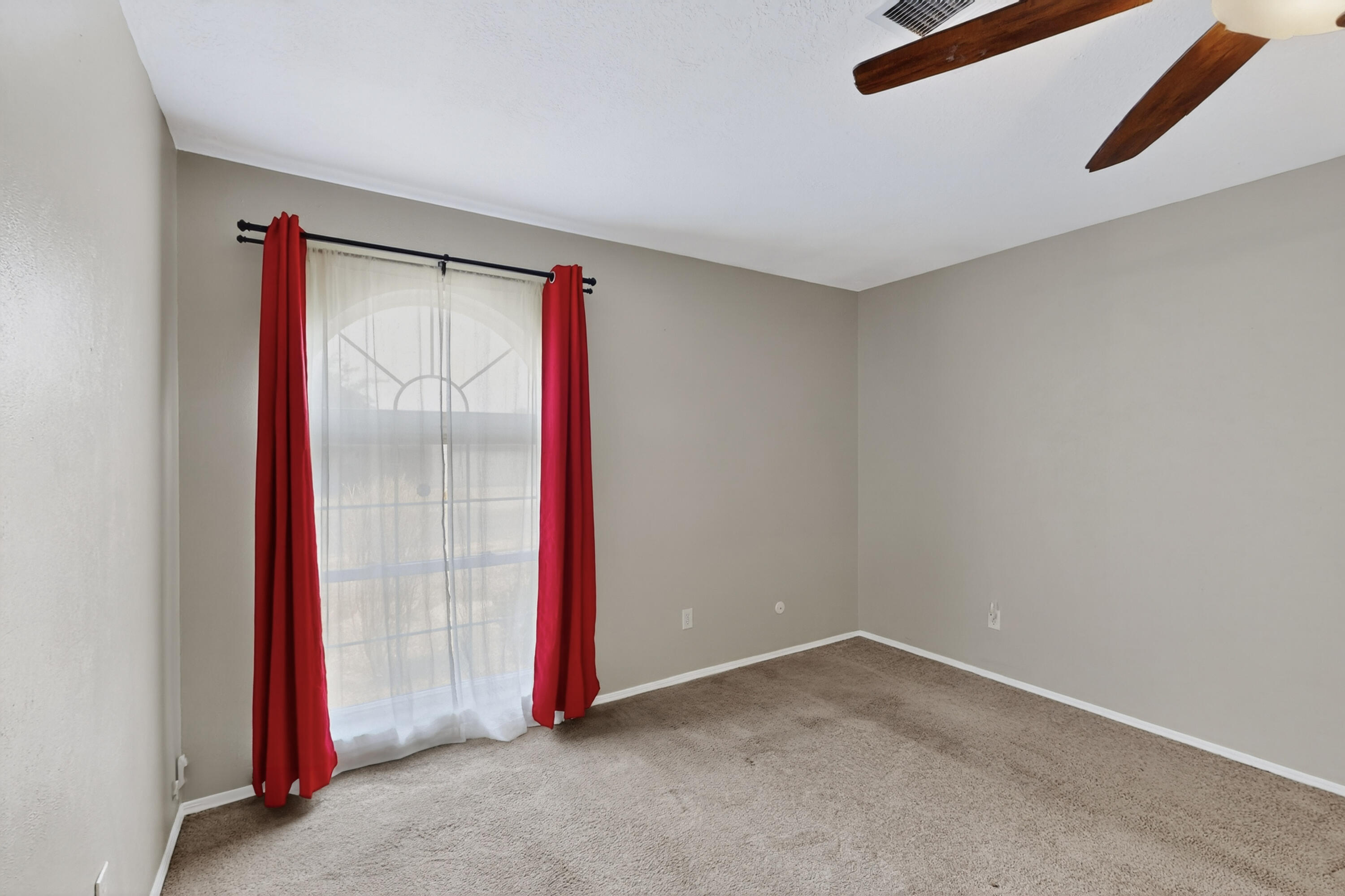 7308 UNION Street NE