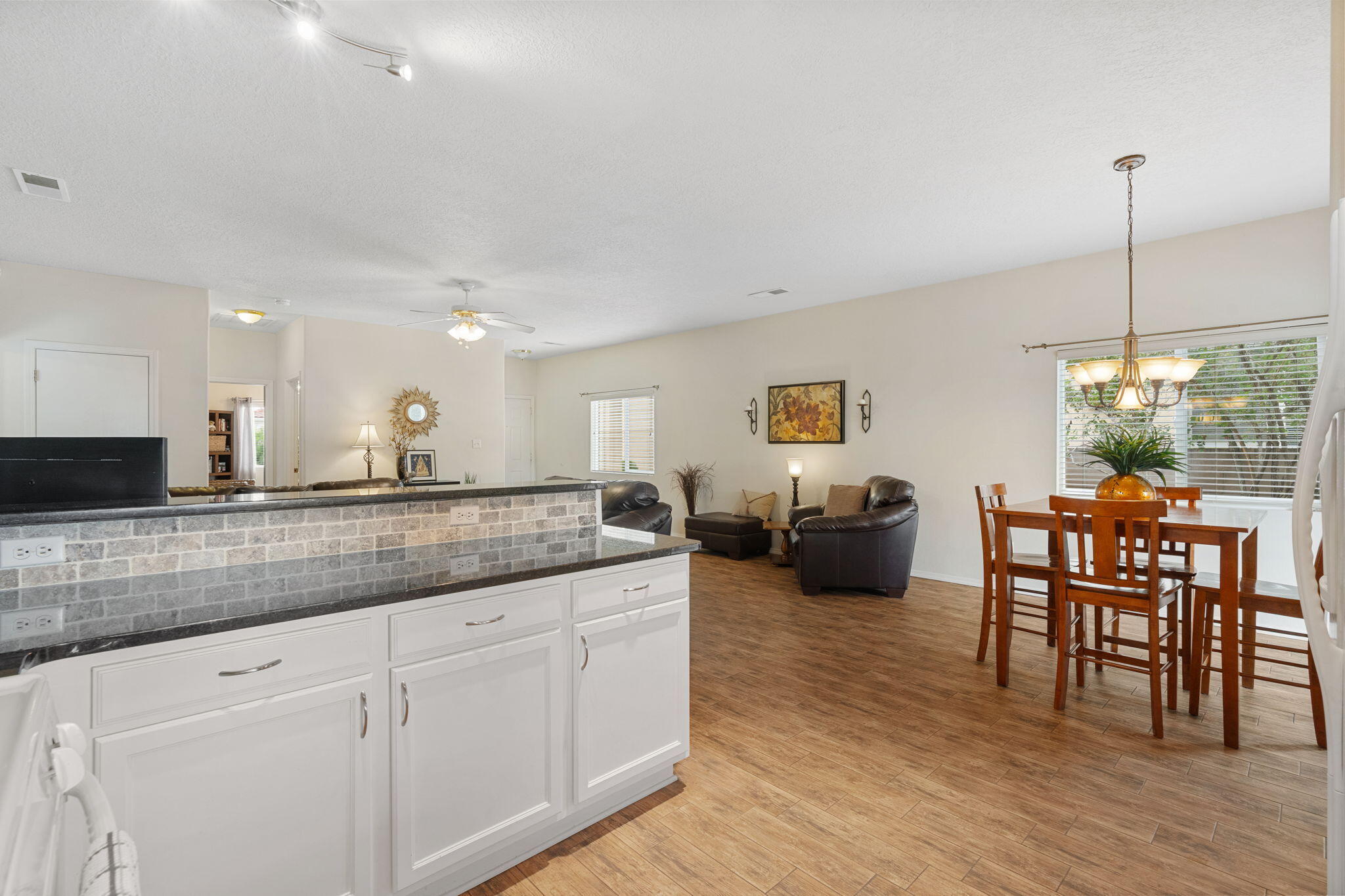 1420 ELK RIDGE Road NE