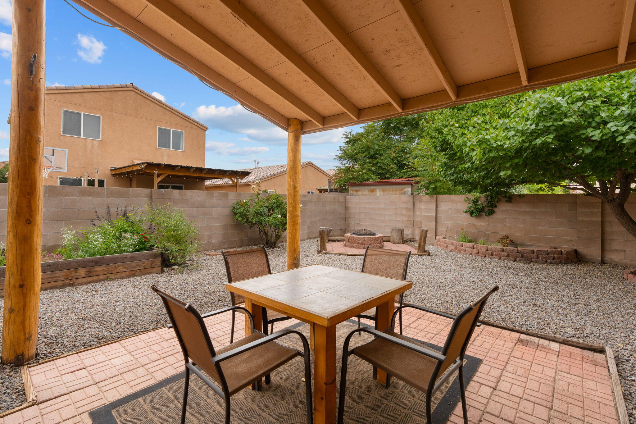 1420 ELK RIDGE Road NE