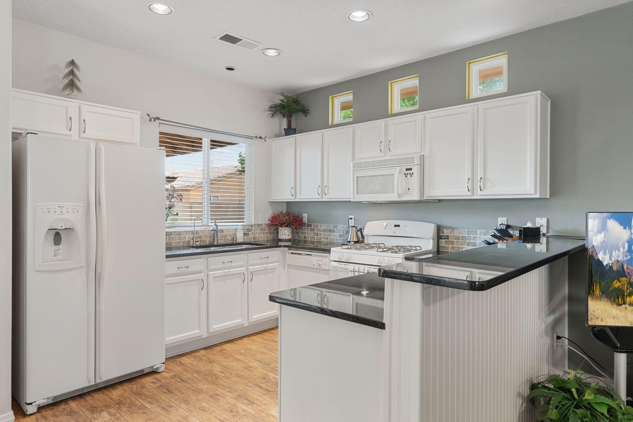 1420 ELK RIDGE Road NE