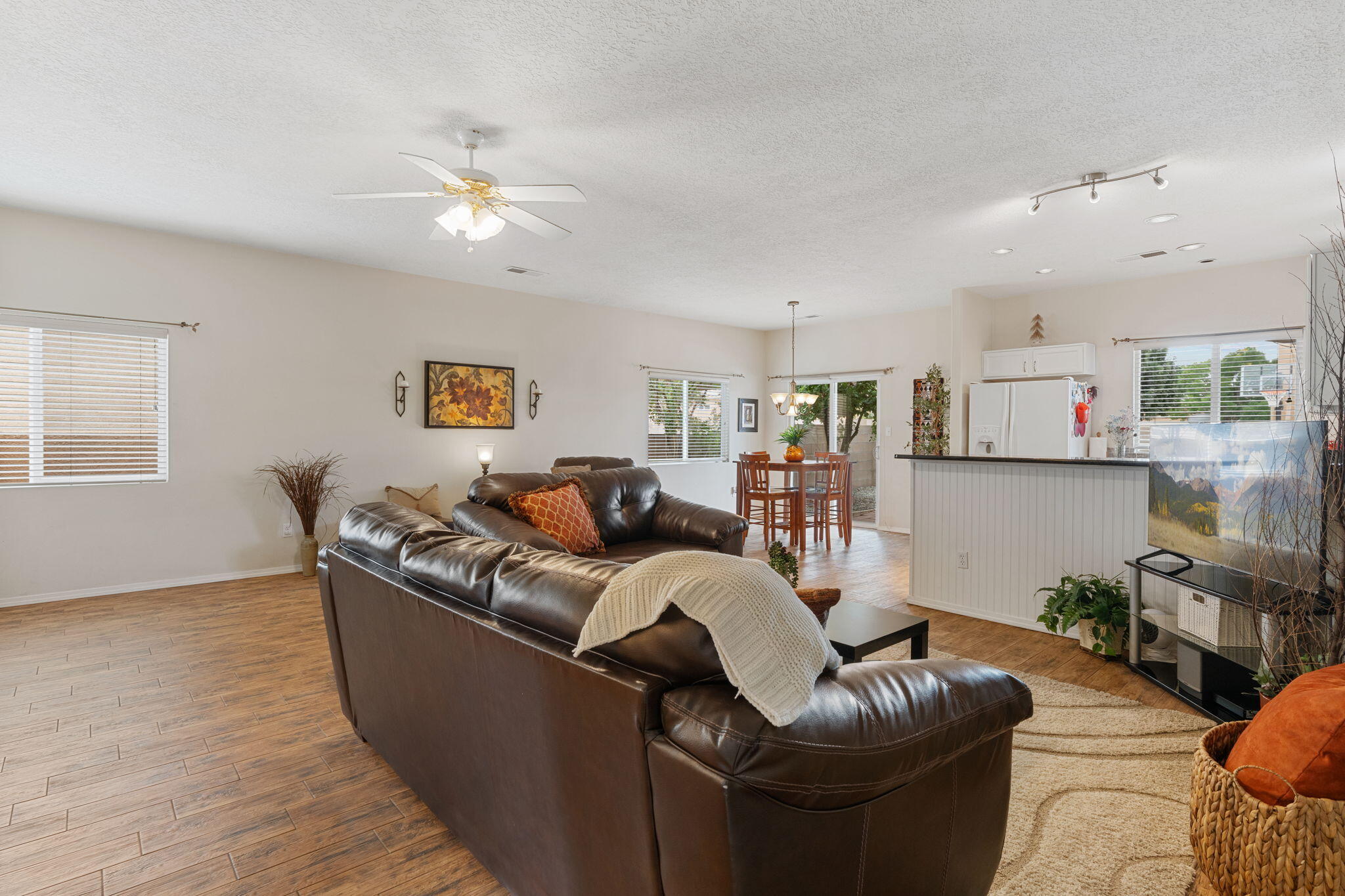 1420 ELK RIDGE Road NE