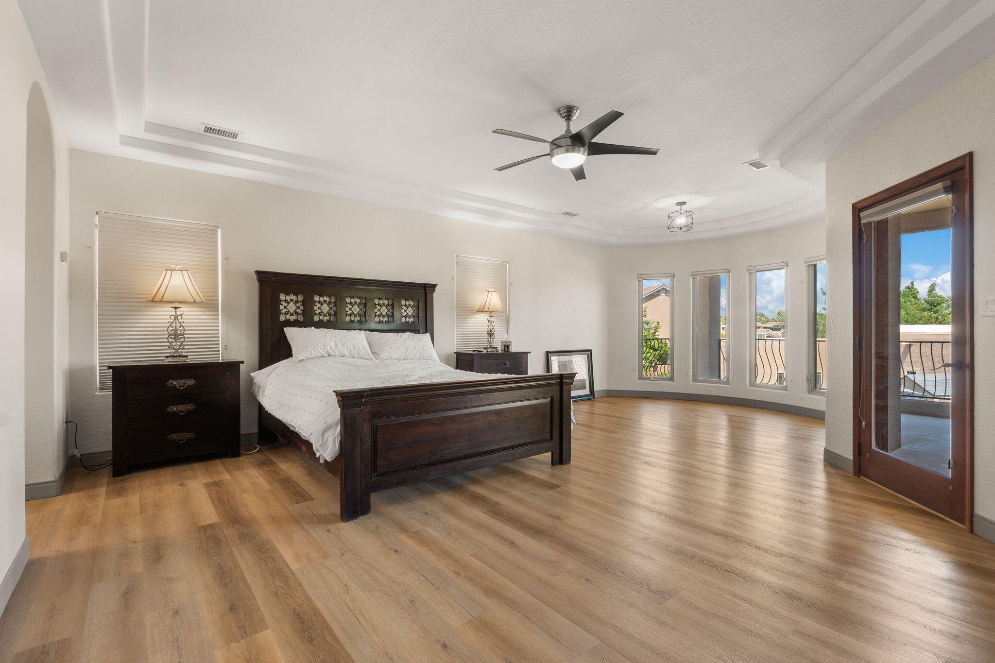 4629 ALBANY Court NW