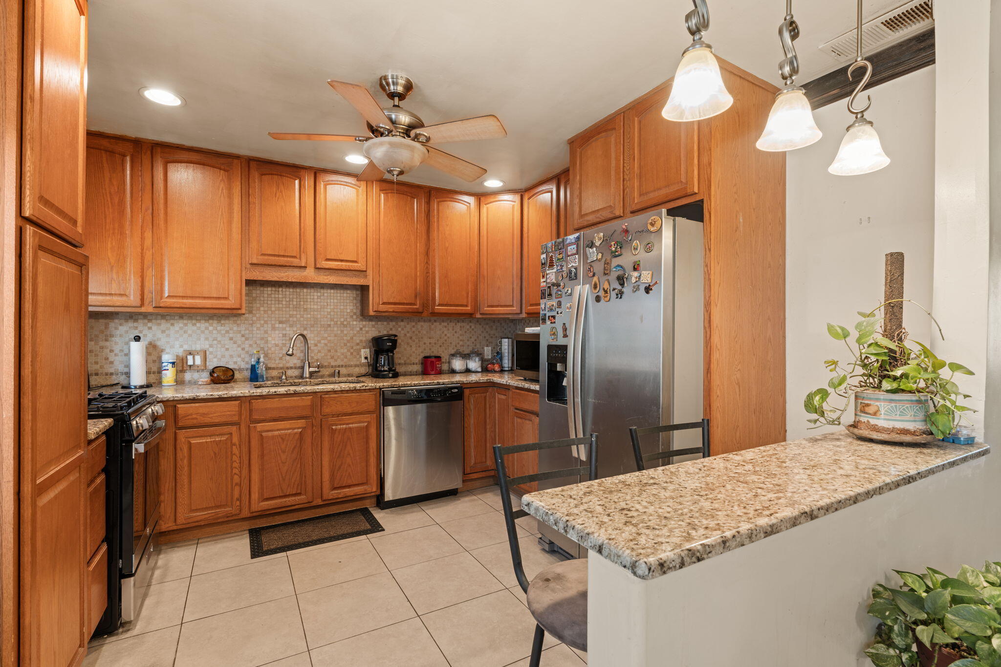 2527 GENERAL BRADLEY Street NE