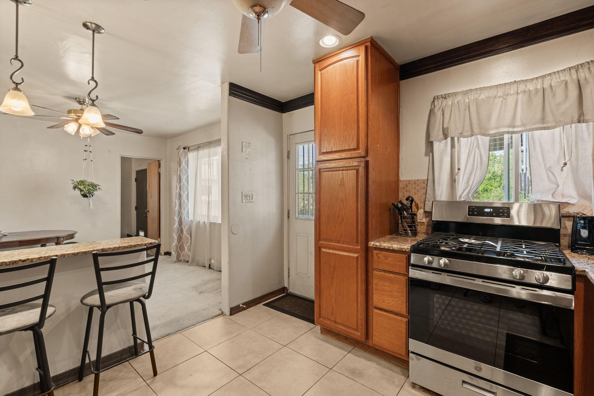 2527 GENERAL BRADLEY Street NE