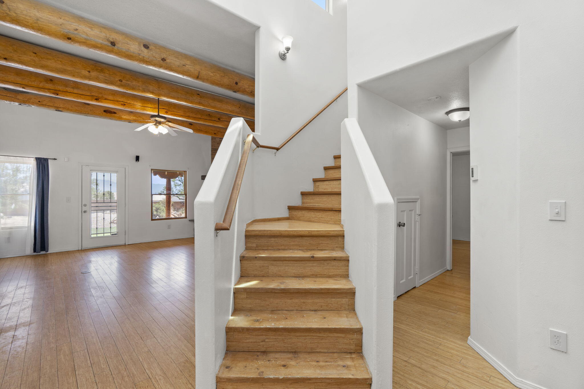 2016 SELWAY Place NW