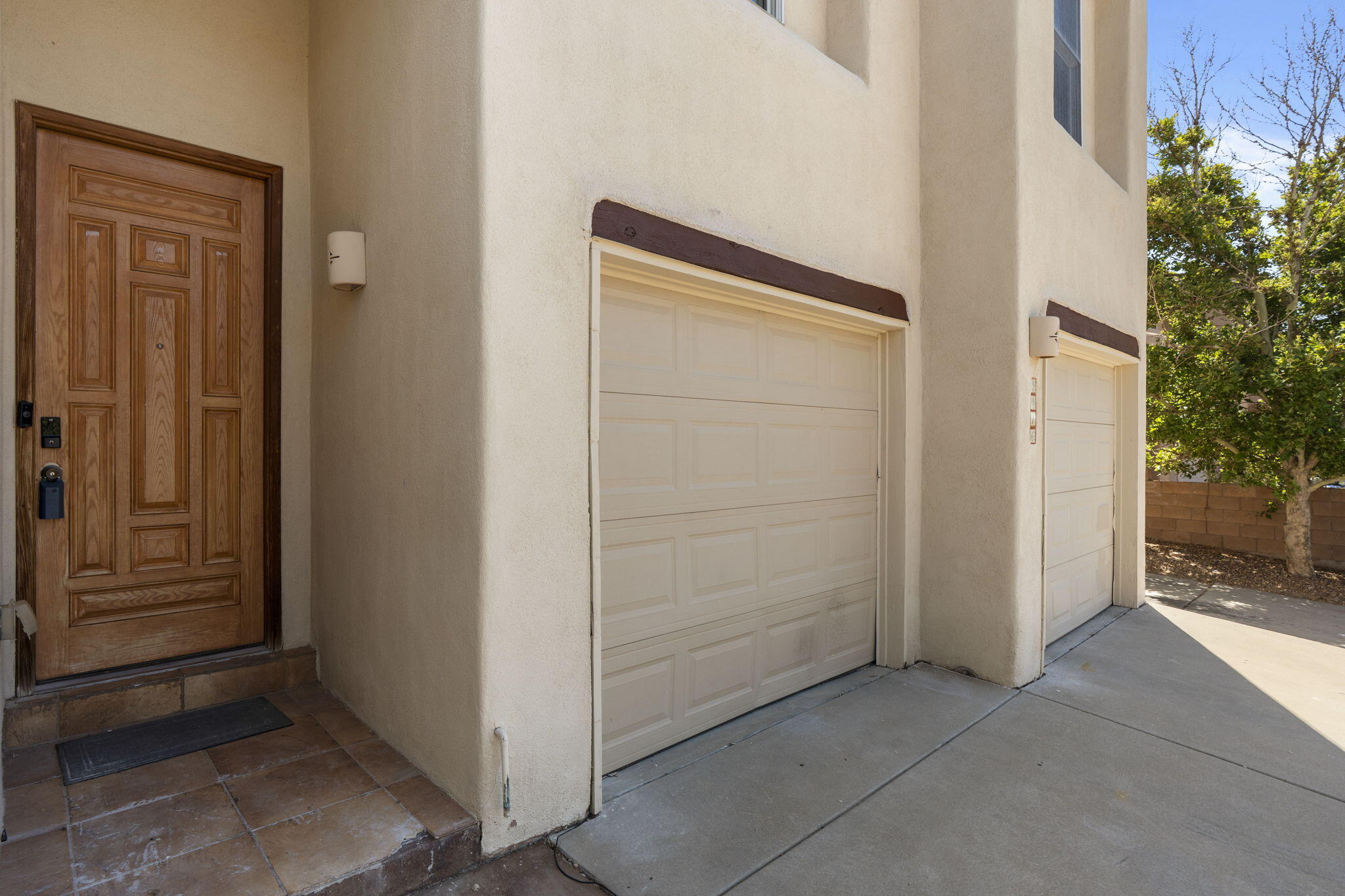 2016 SELWAY Place NW