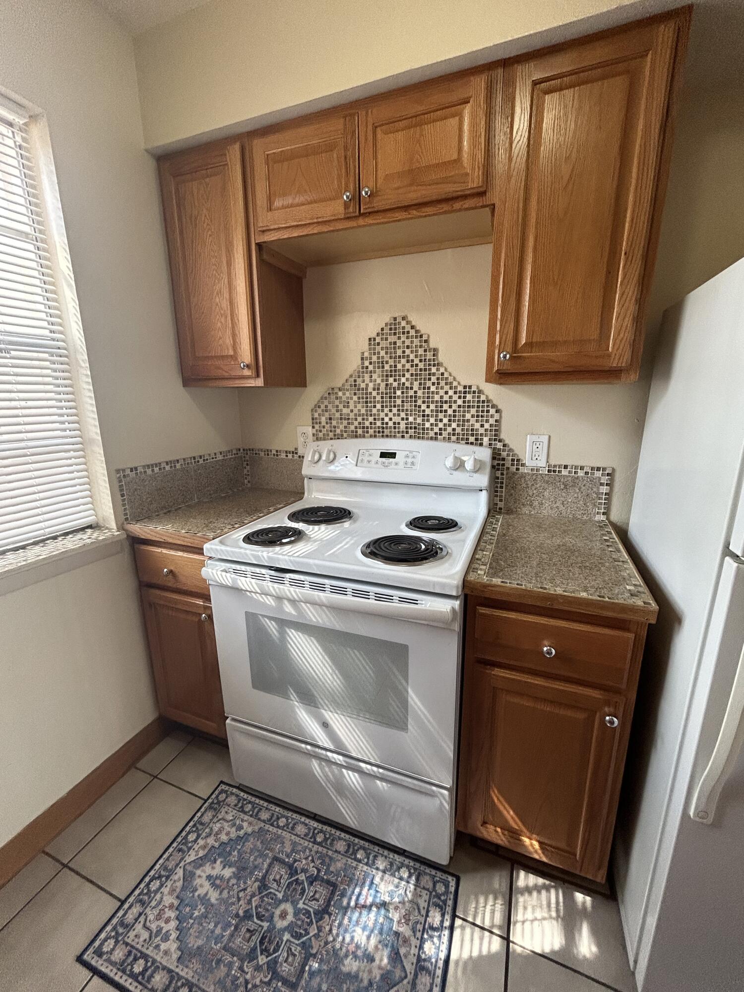 4601 CARLISLE Boulevard NE H-5