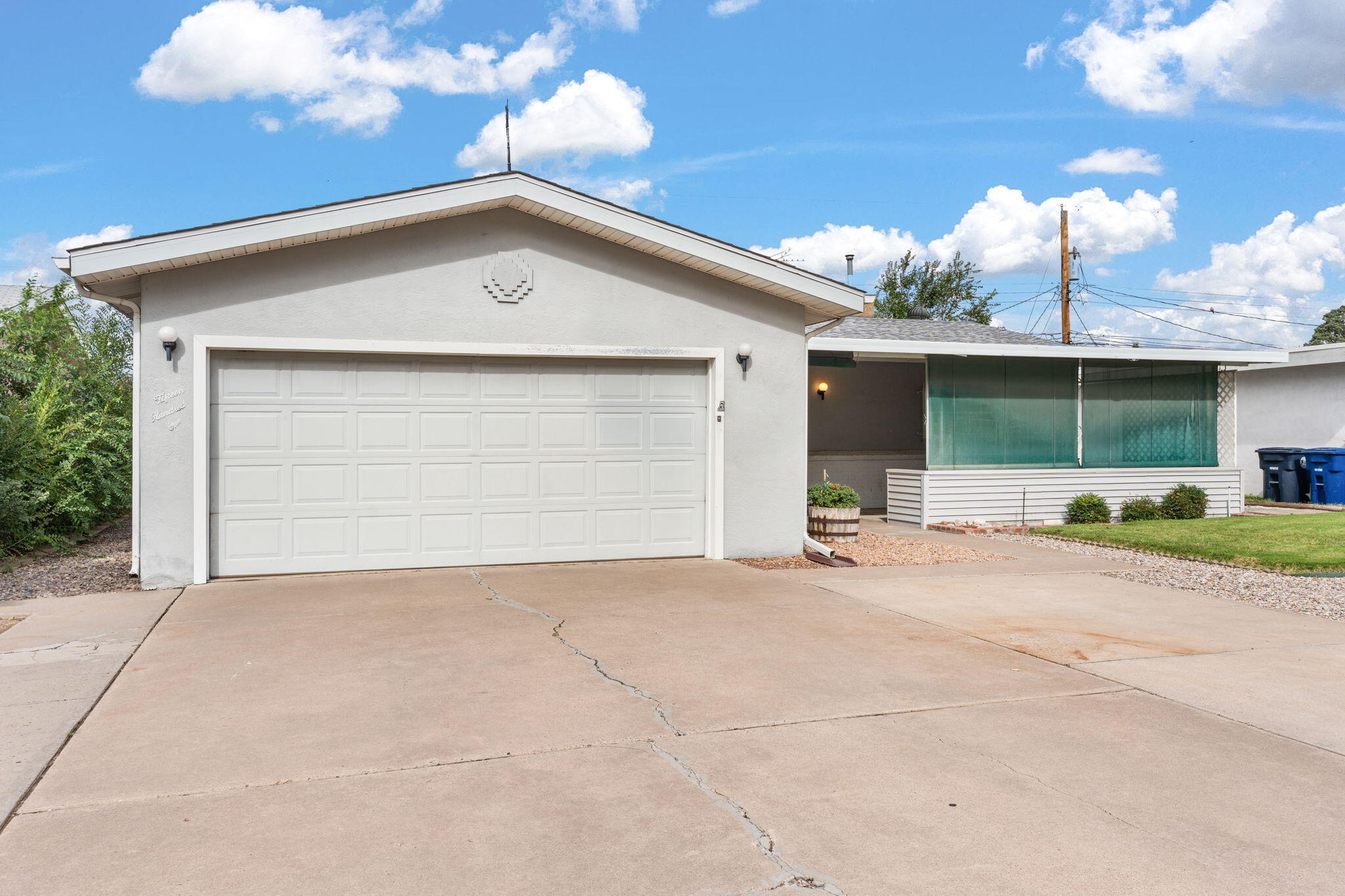 1501 ELIZABETH Street NE