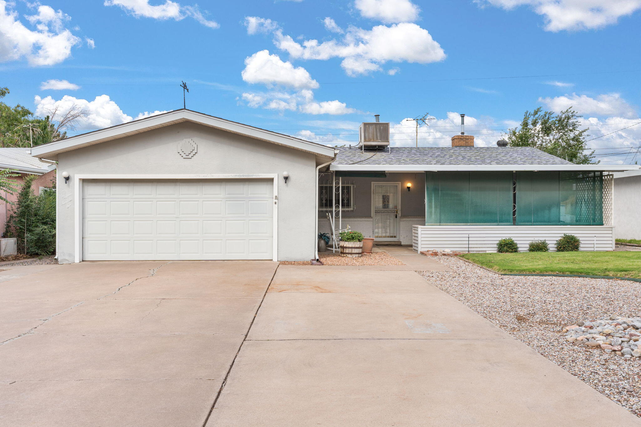 1501 ELIZABETH Street NE