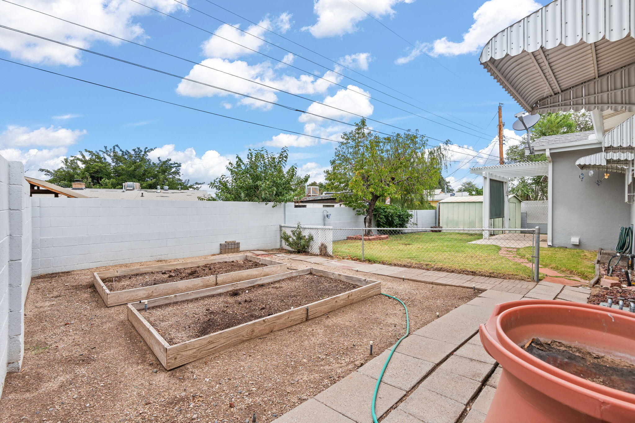 1501 ELIZABETH Street NE