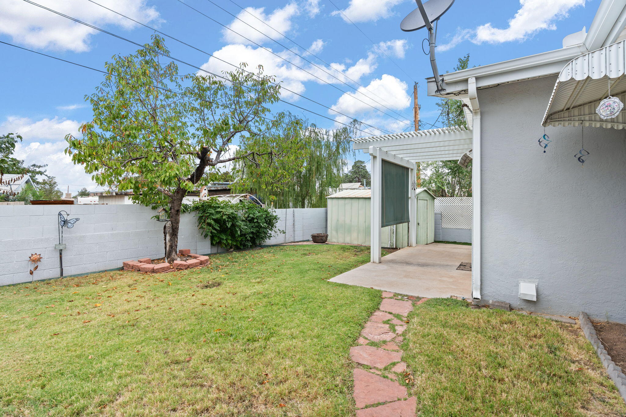 1501 ELIZABETH Street NE