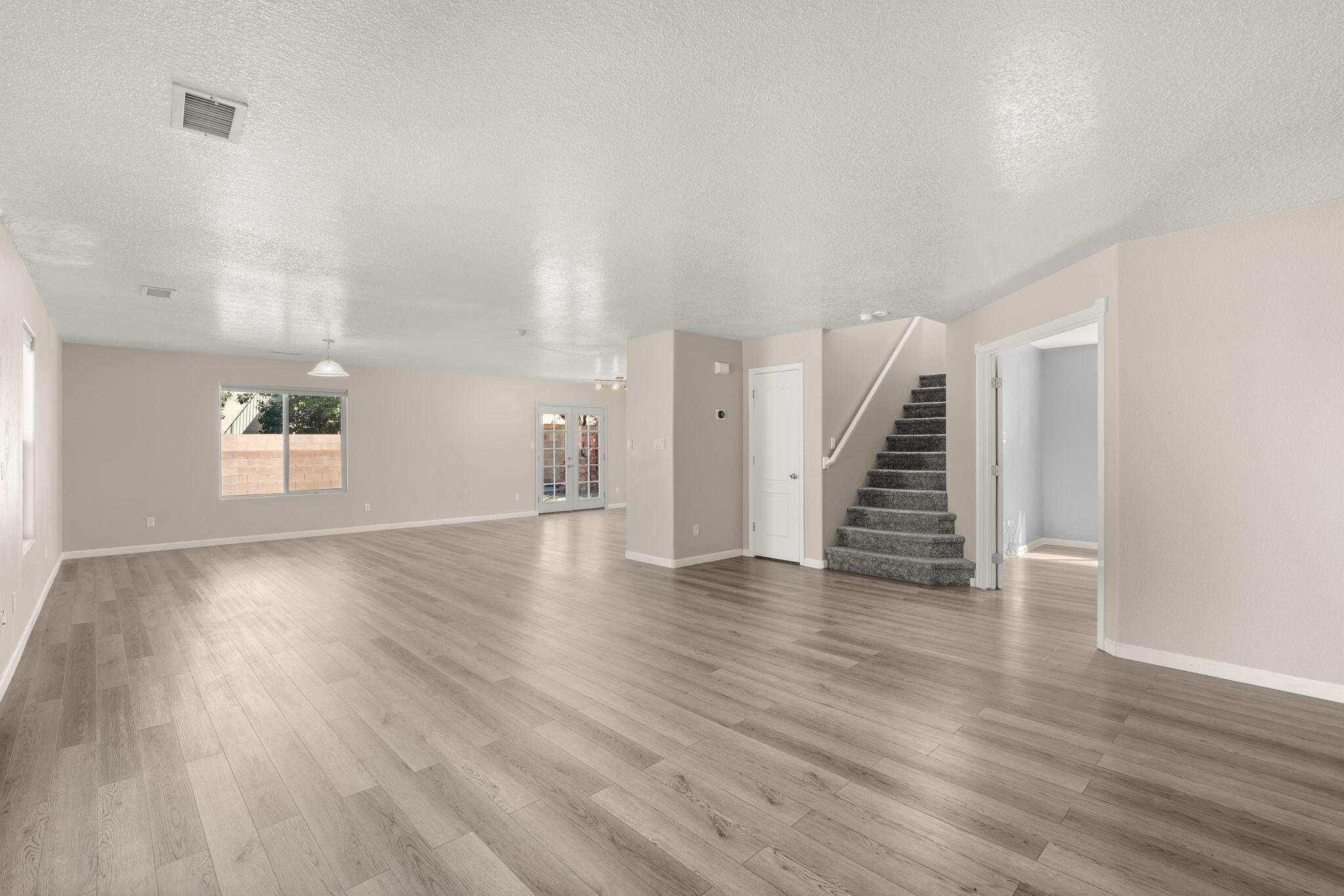 1301 SEPULVEDA Avenue NE