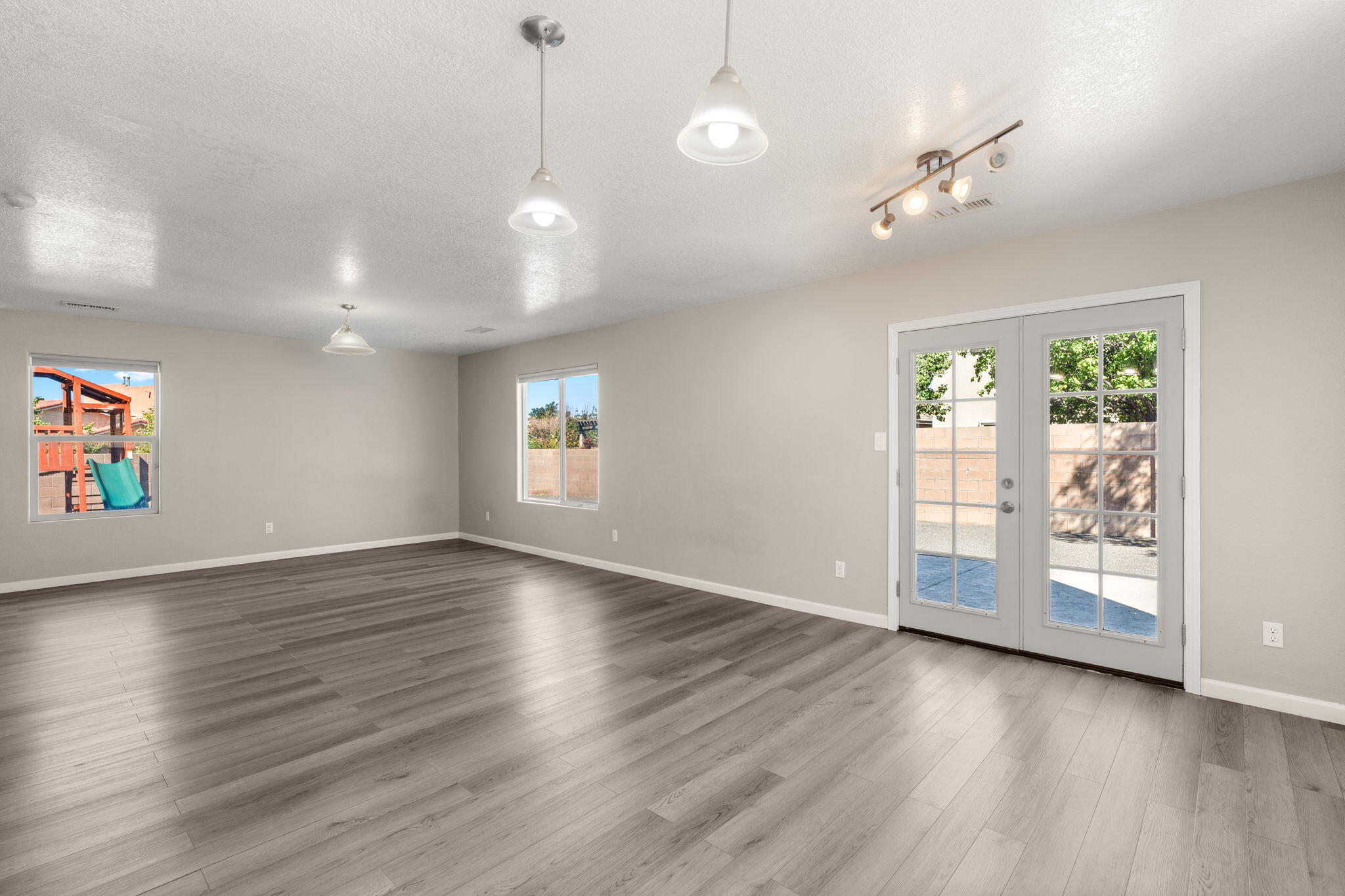 1301 SEPULVEDA Avenue NE