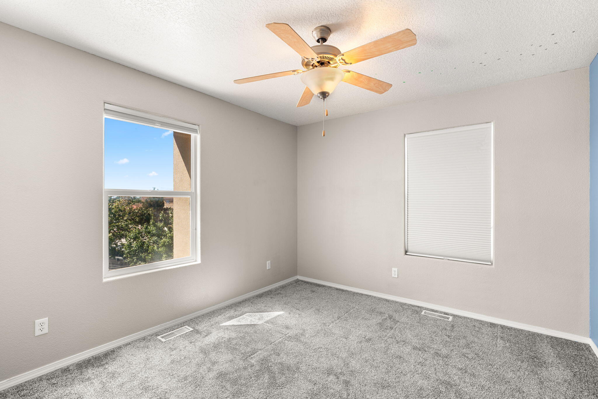 1301 SEPULVEDA Avenue NE