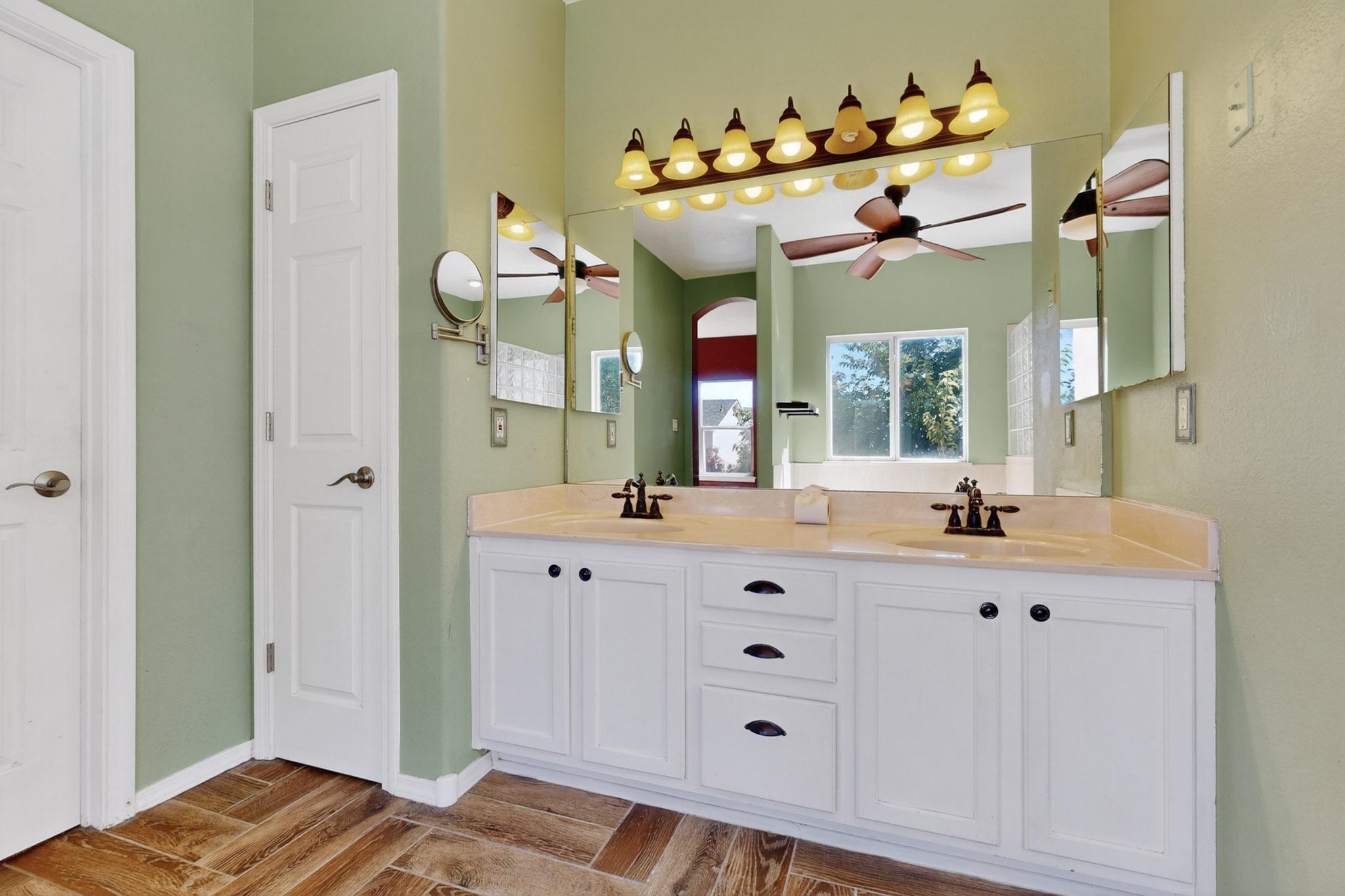 7724 RAMONA Avenue NW