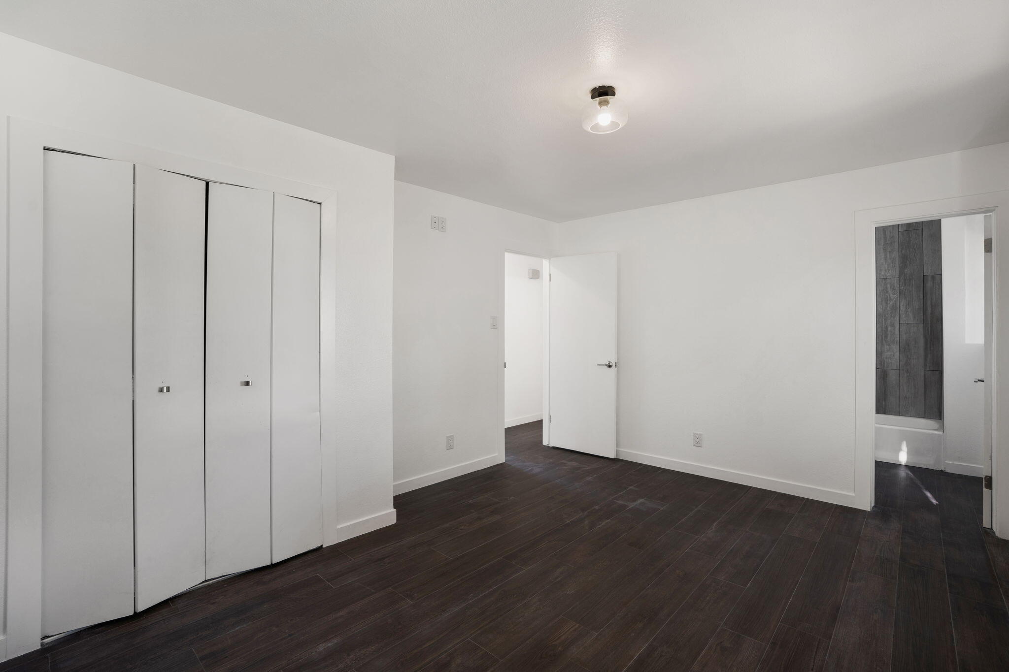 10708 Lexington Avenue NE