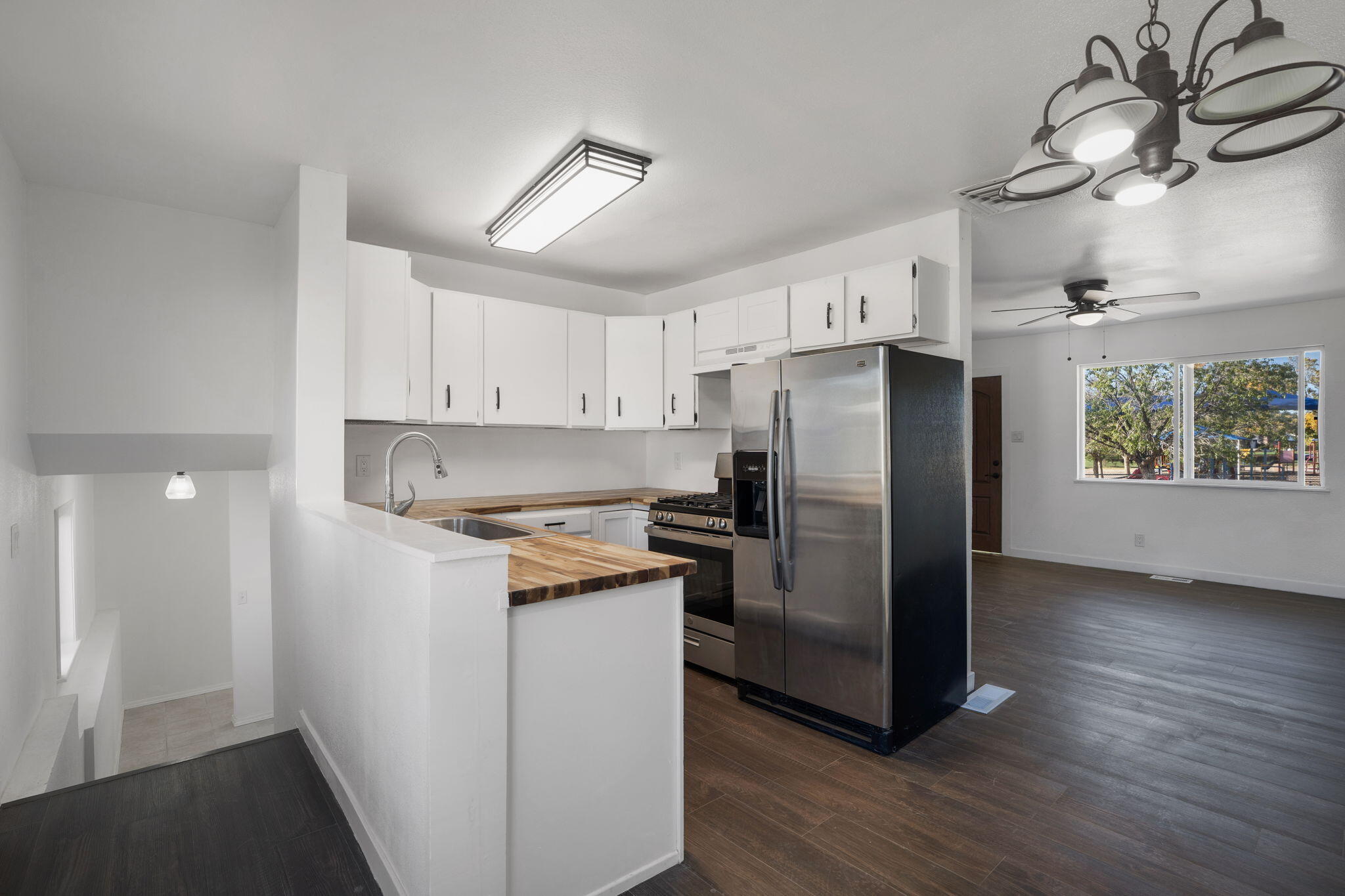 10708 Lexington Avenue NE