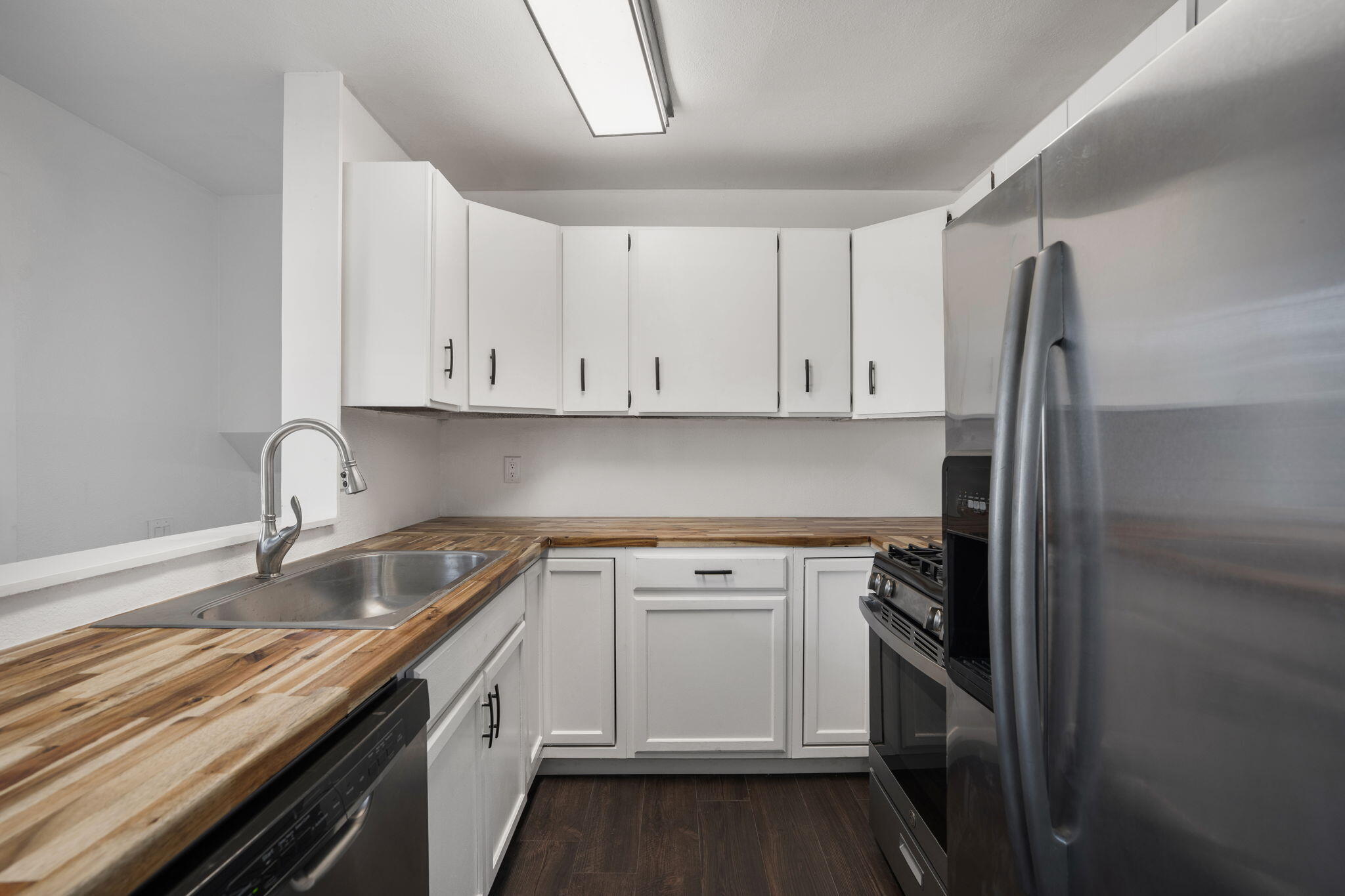 10708 Lexington Avenue NE