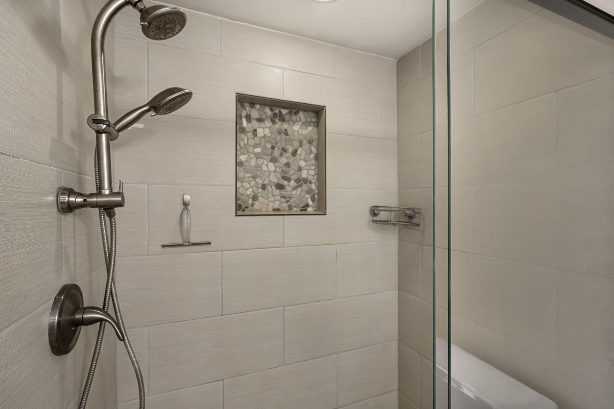 2904 WASHINGTON Street NE