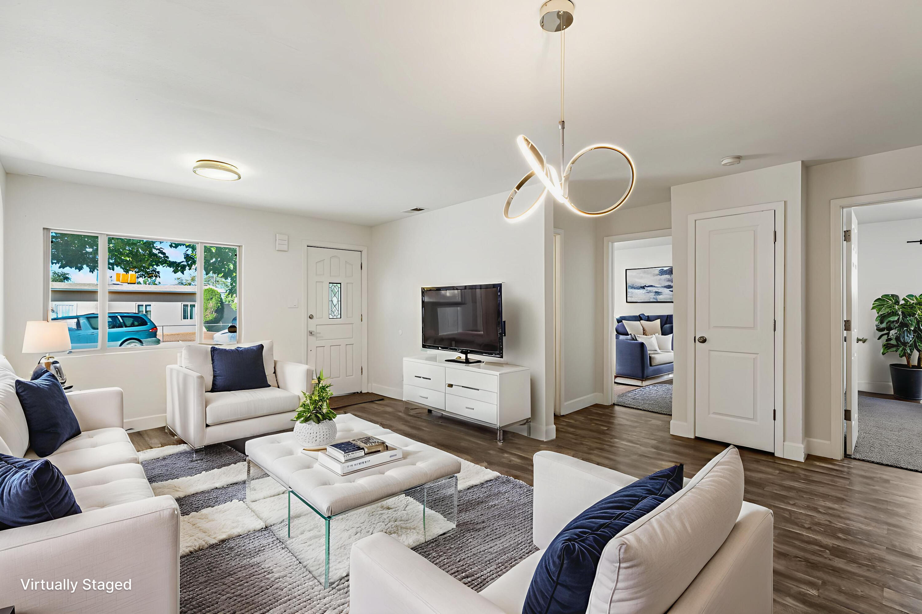 2904 WASHINGTON Street NE