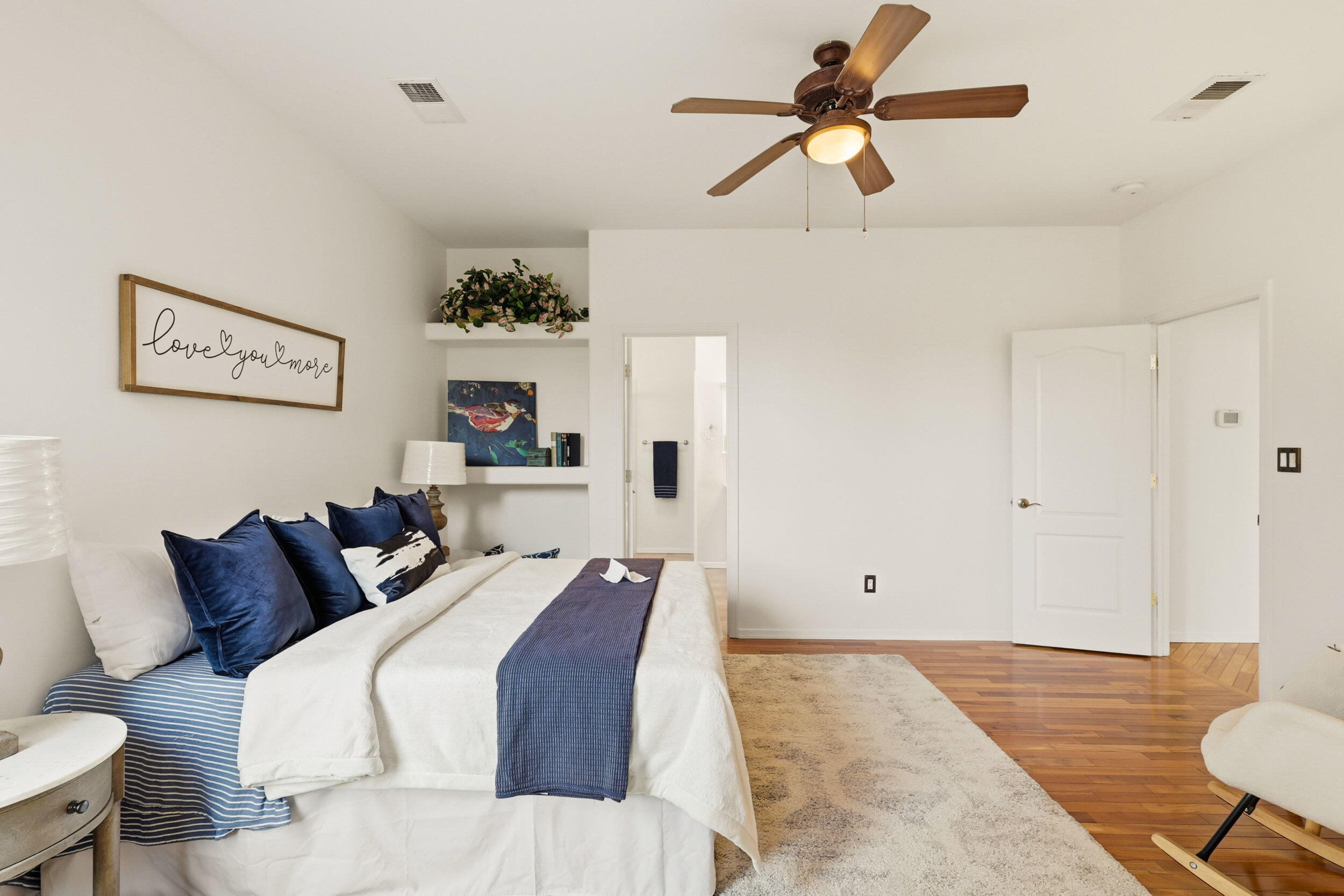 7309 Hawthorn Avenue NE