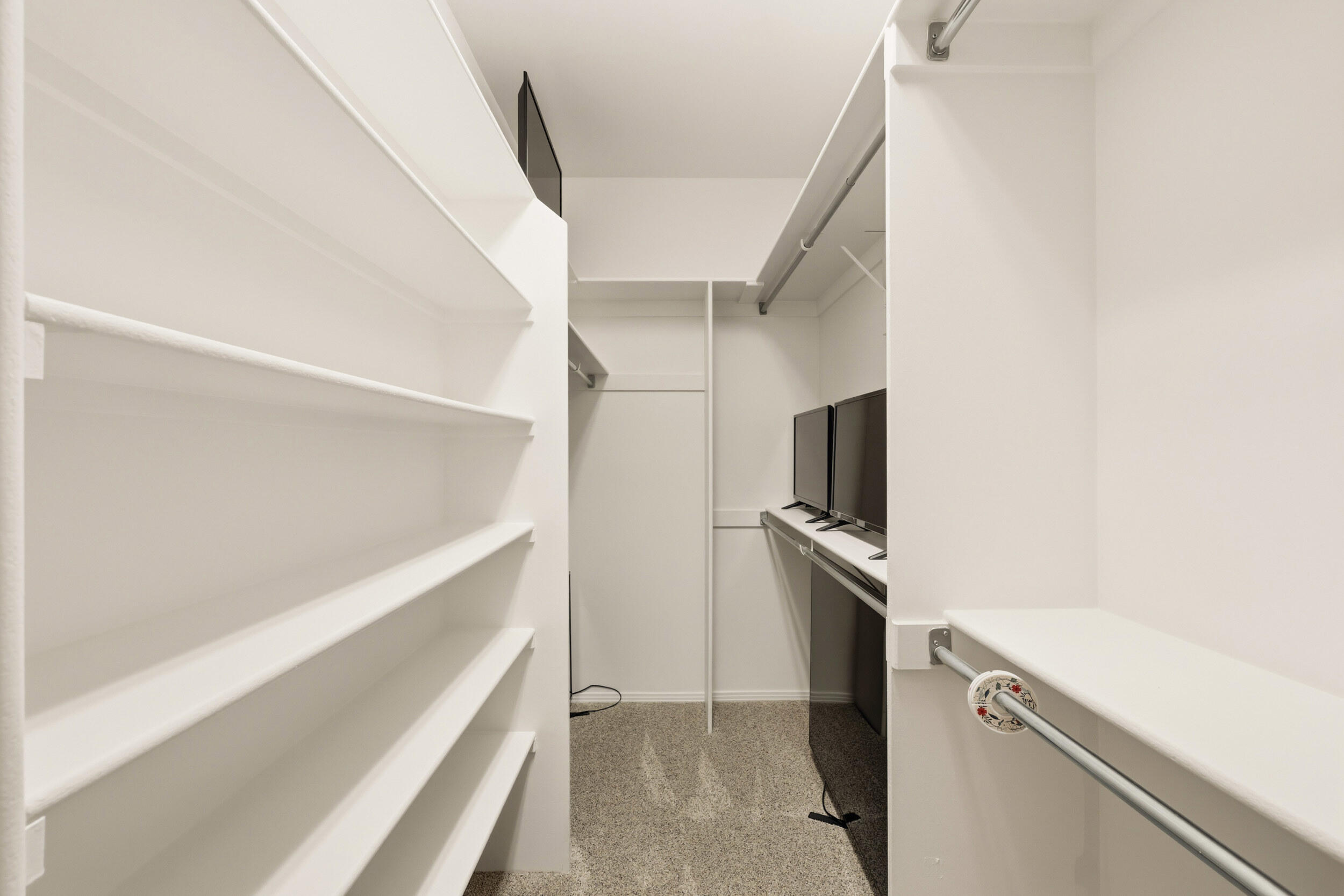 7309 Hawthorn Avenue NE