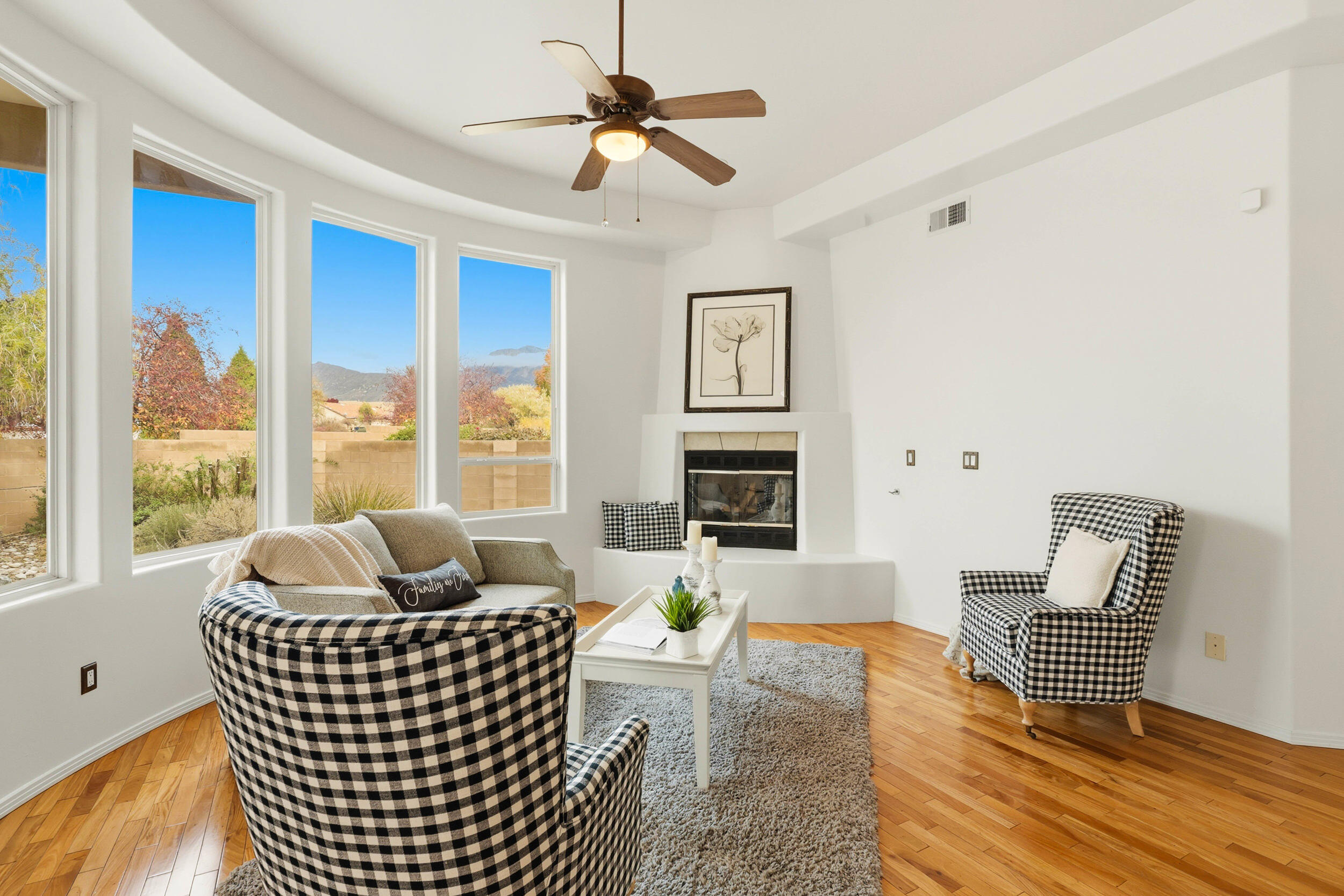 7309 Hawthorn Avenue NE