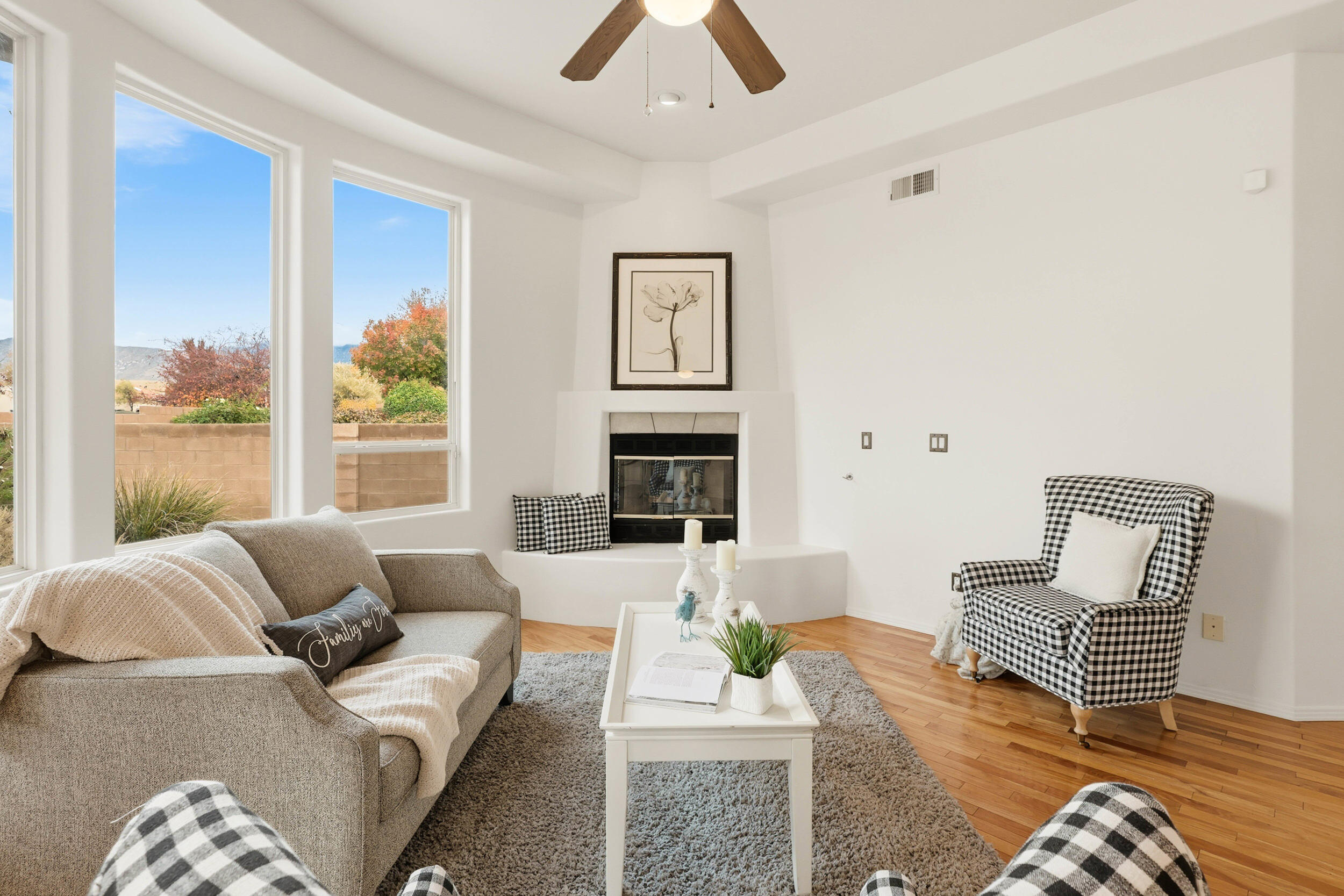 7309 Hawthorn Avenue NE