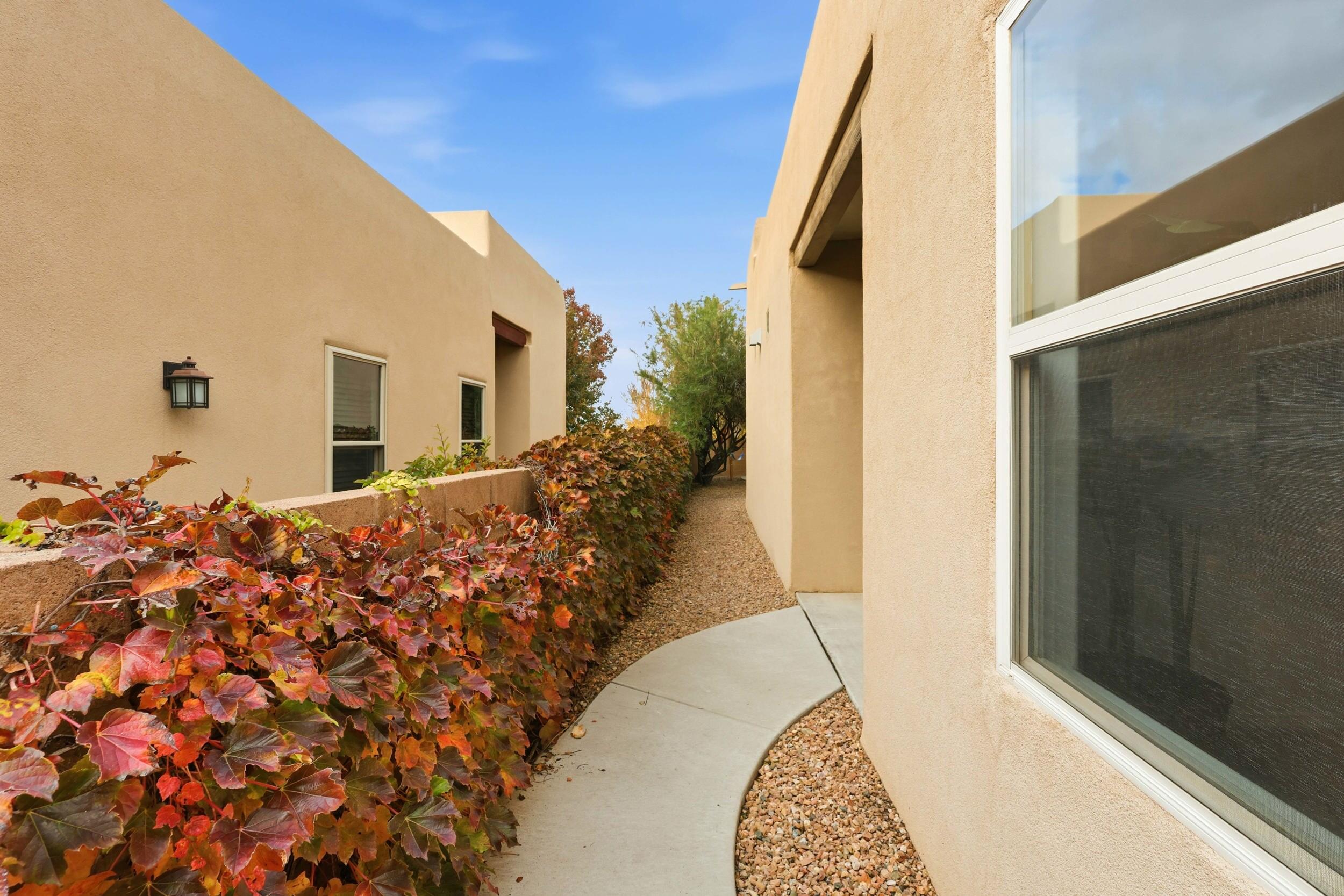 7309 Hawthorn Avenue NE