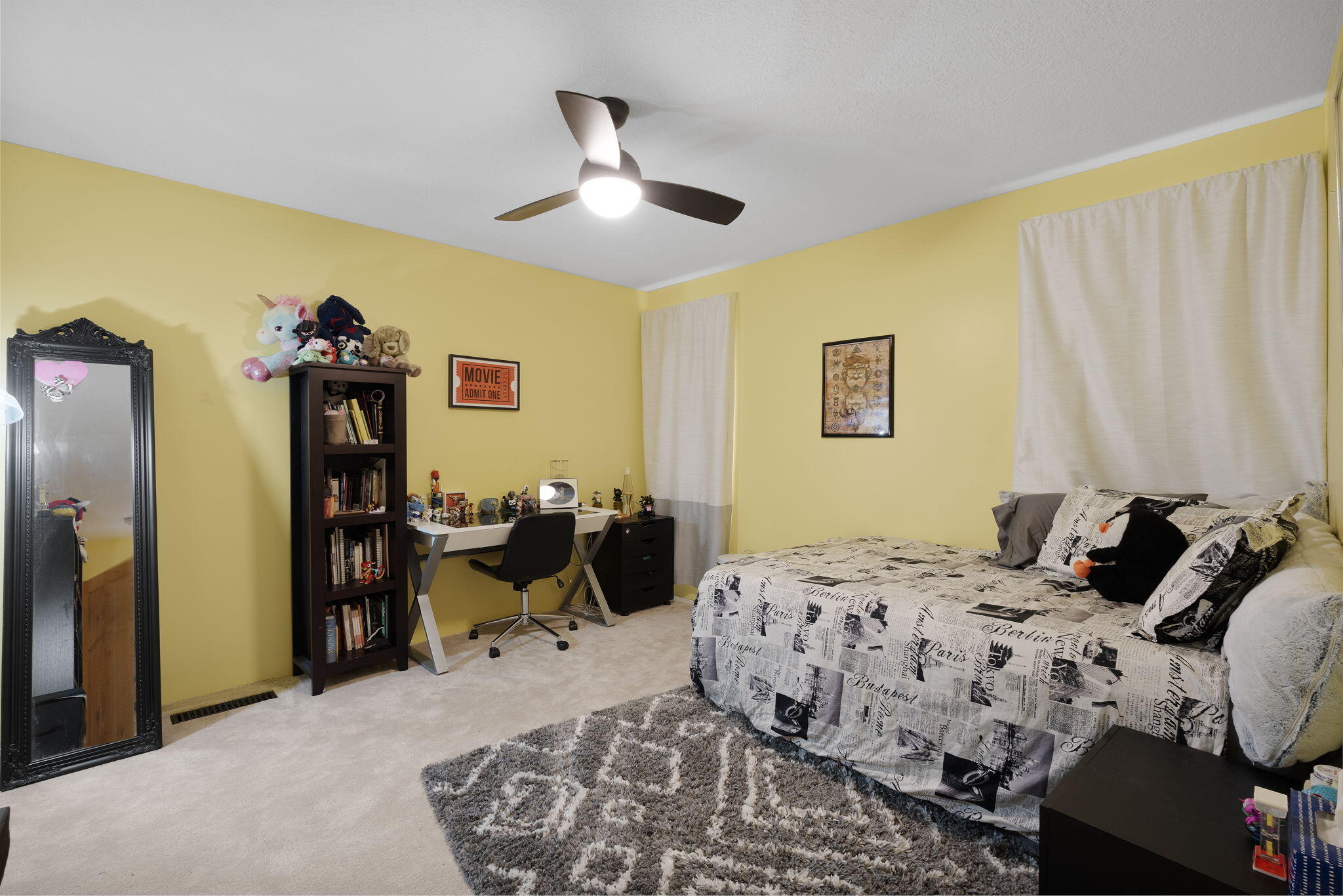 6604 Paddington NE