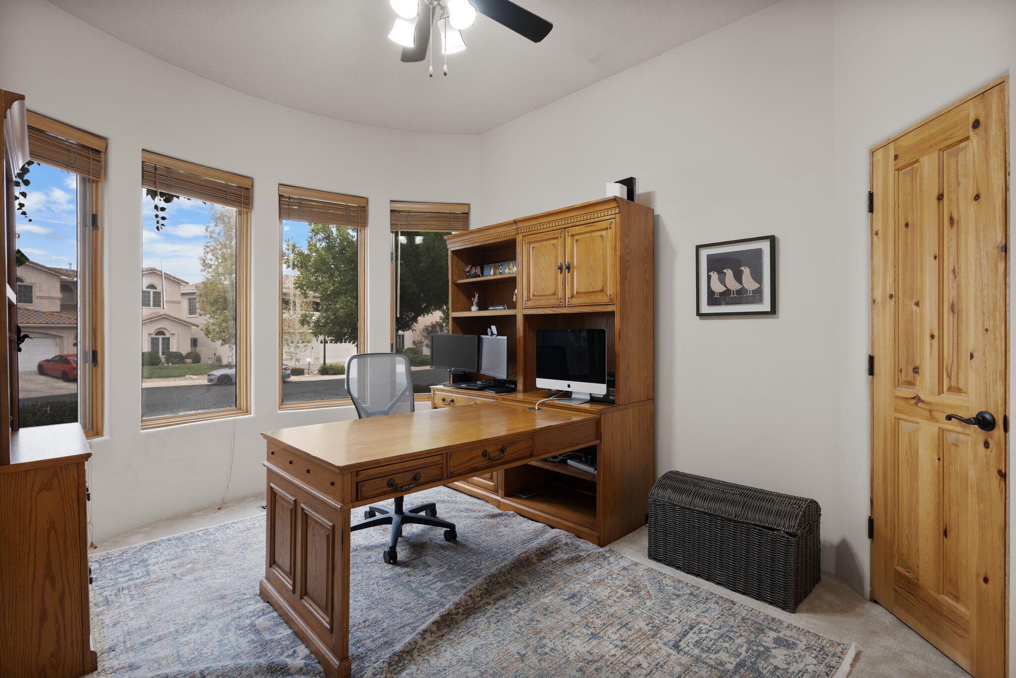 6604 Paddington NE