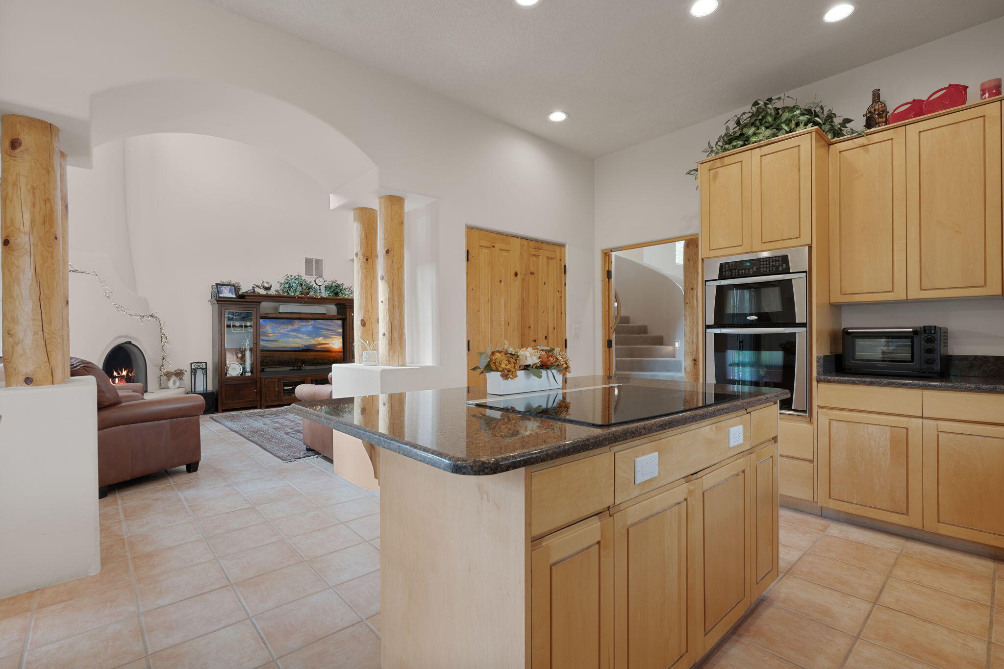 6604 Paddington NE