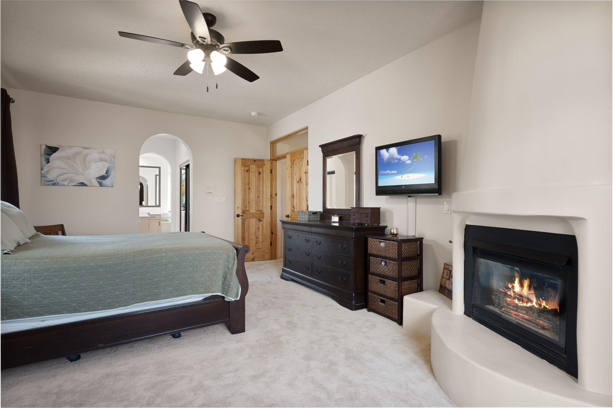 6604 Paddington NE