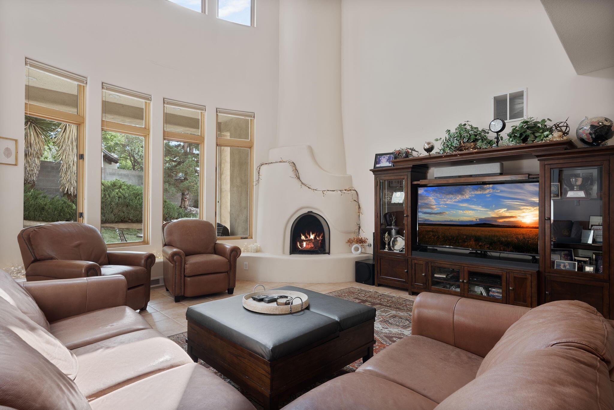 6604 Paddington NE