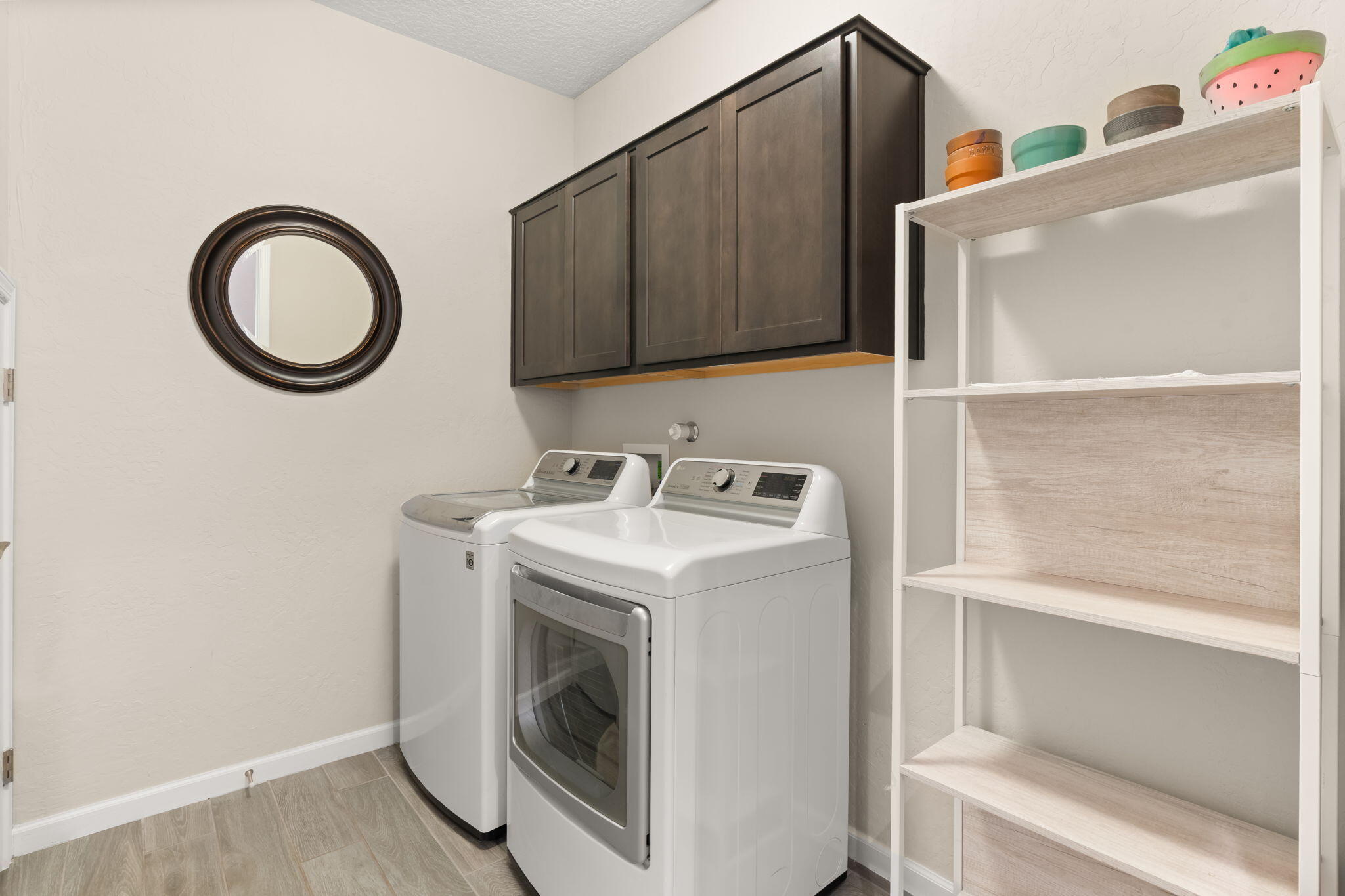 2802 Kings Canyon Loop NE