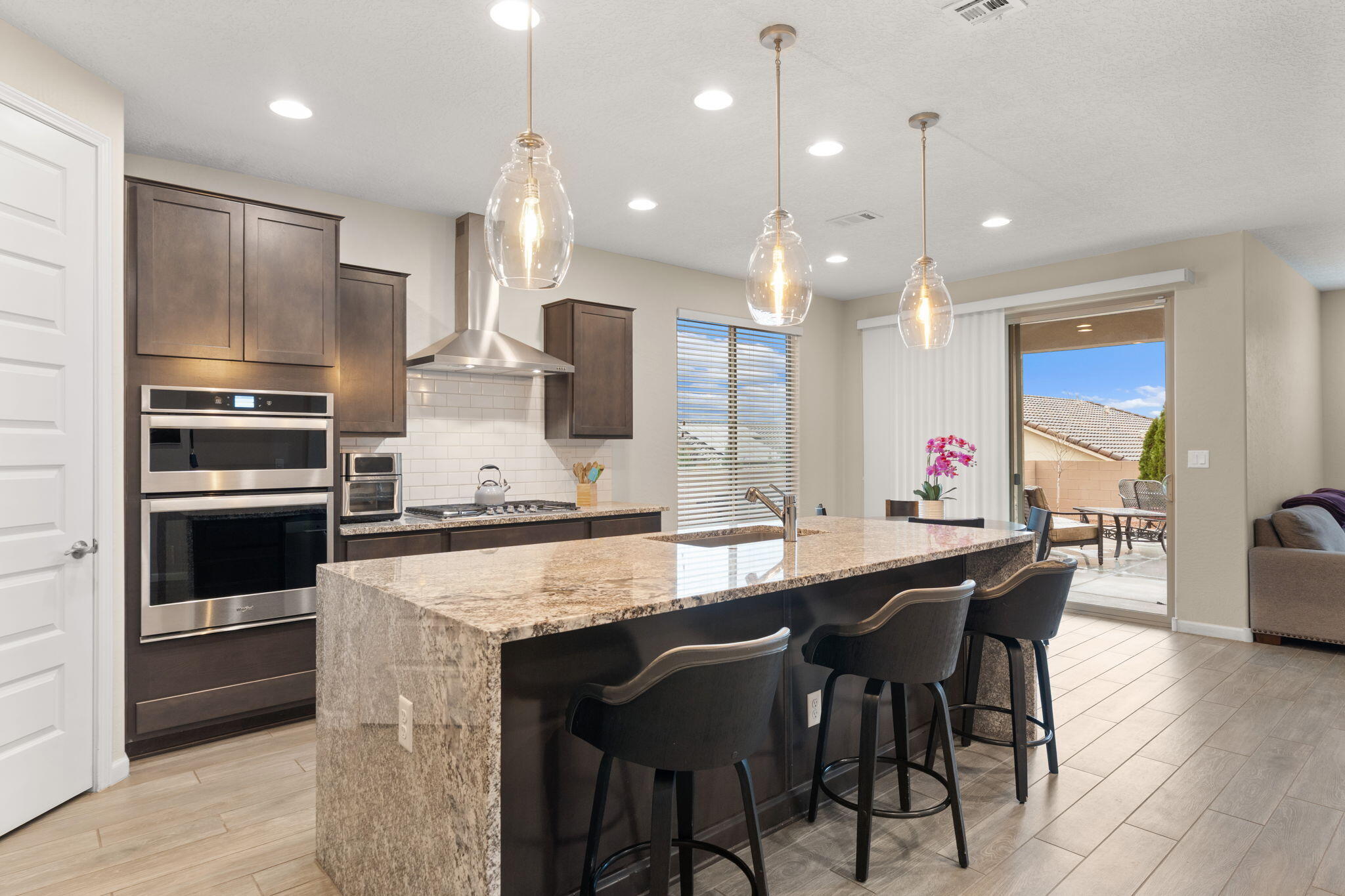 2802 Kings Canyon Loop NE