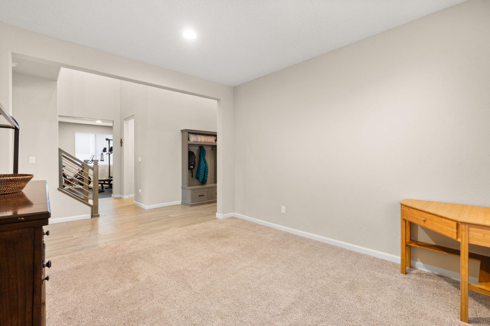 2802 Kings Canyon Loop NE