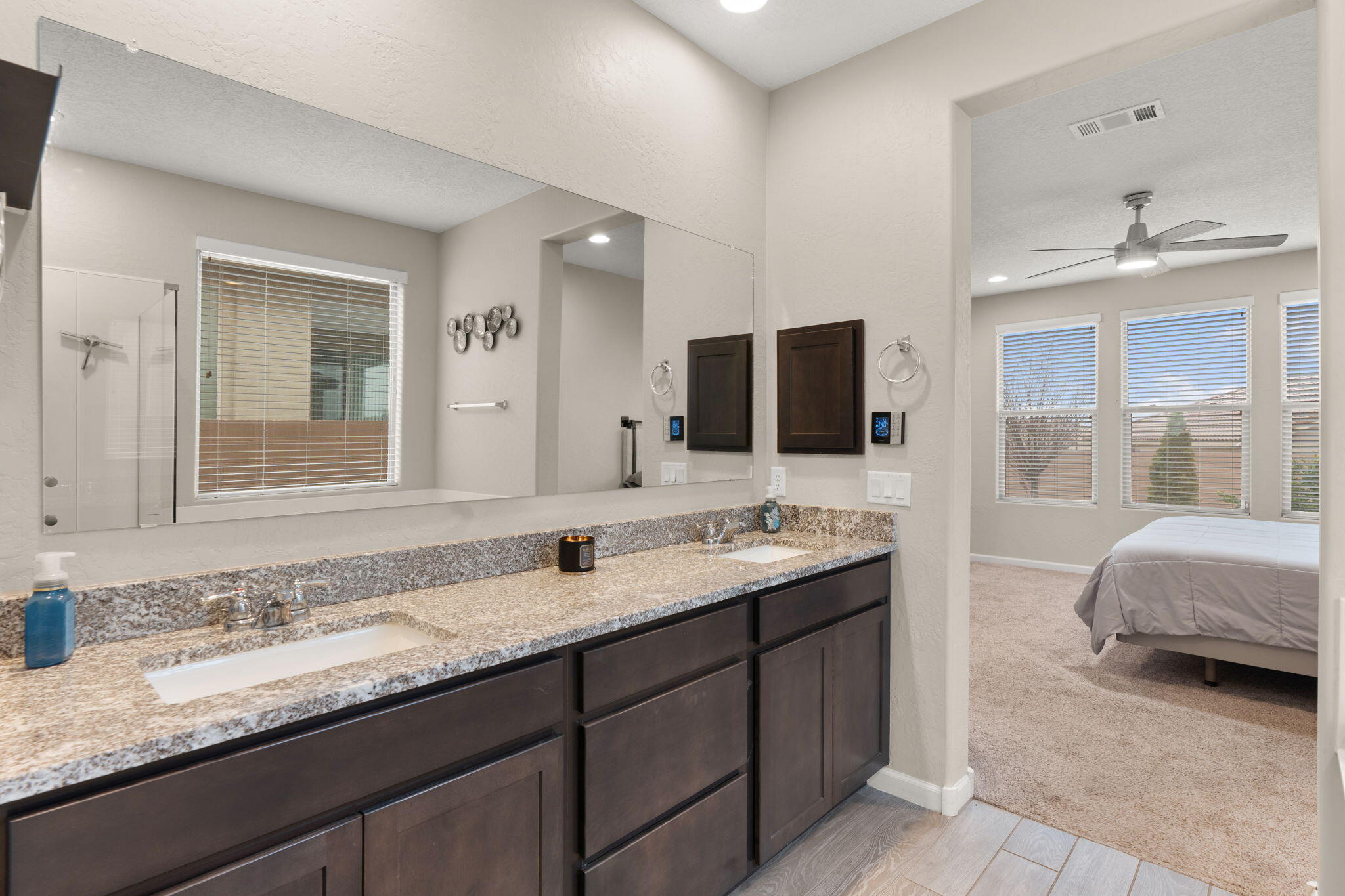 2802 Kings Canyon Loop NE