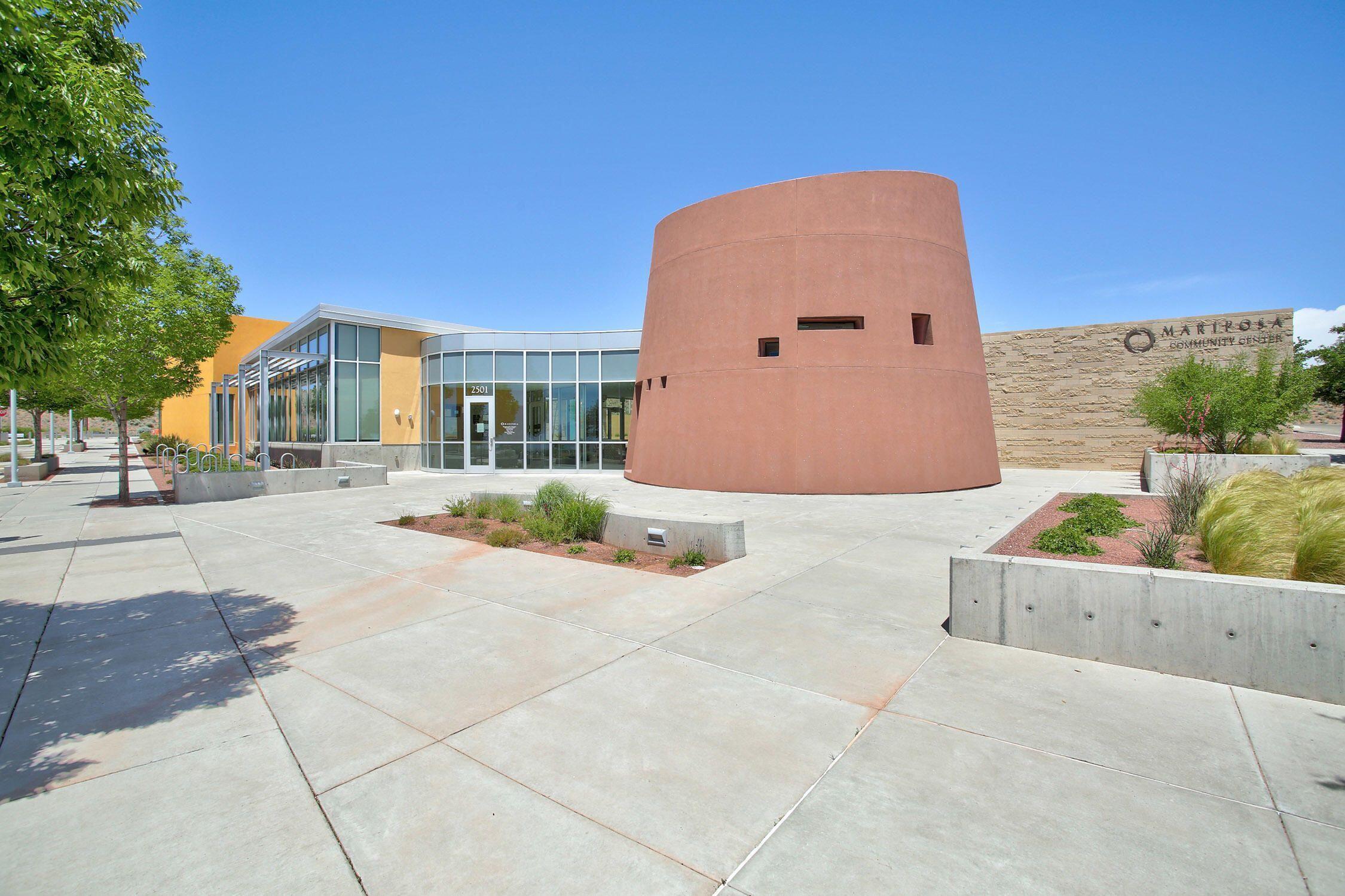 2802 Kings Canyon Loop NE