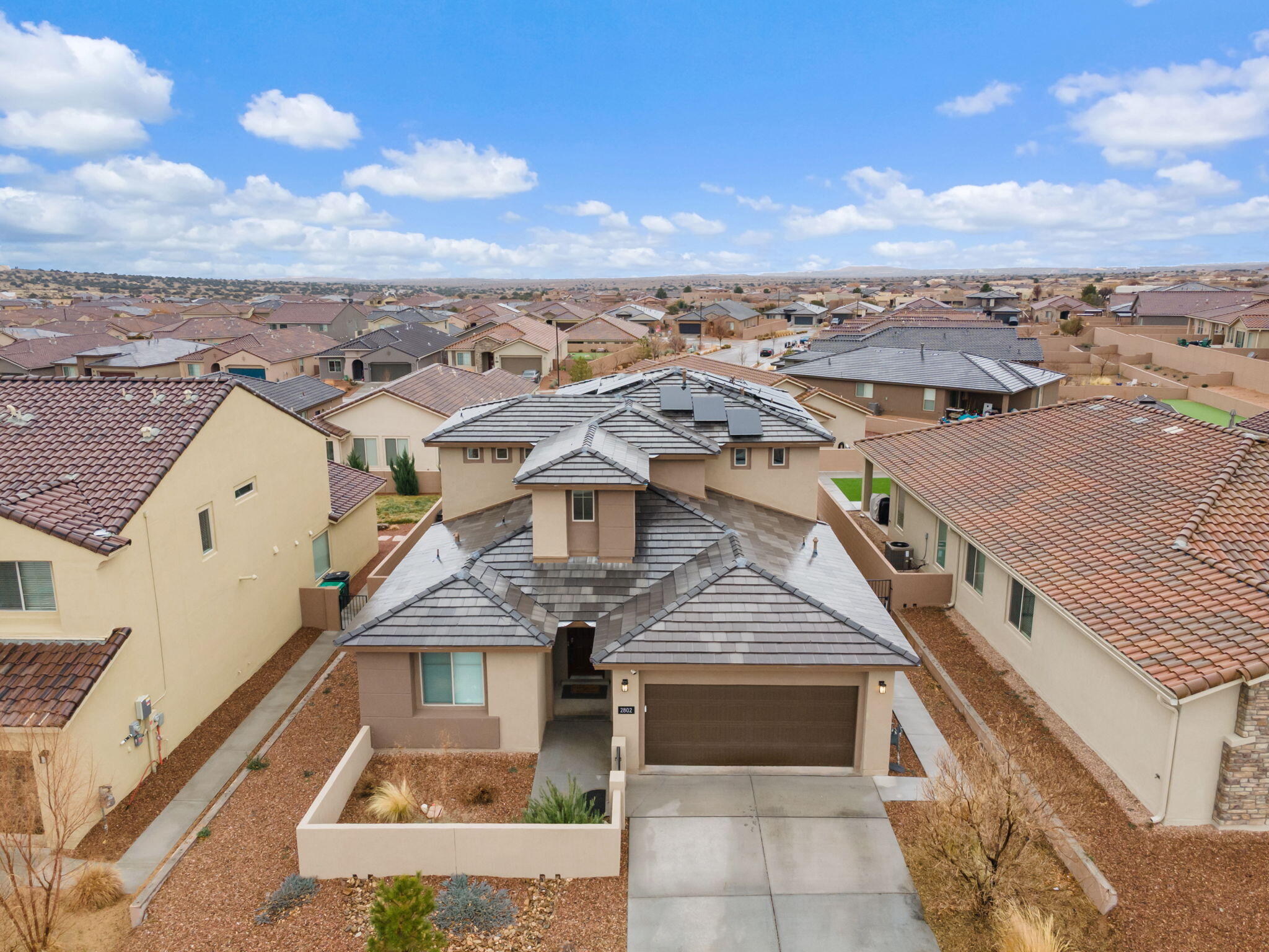 2802 Kings Canyon Loop NE