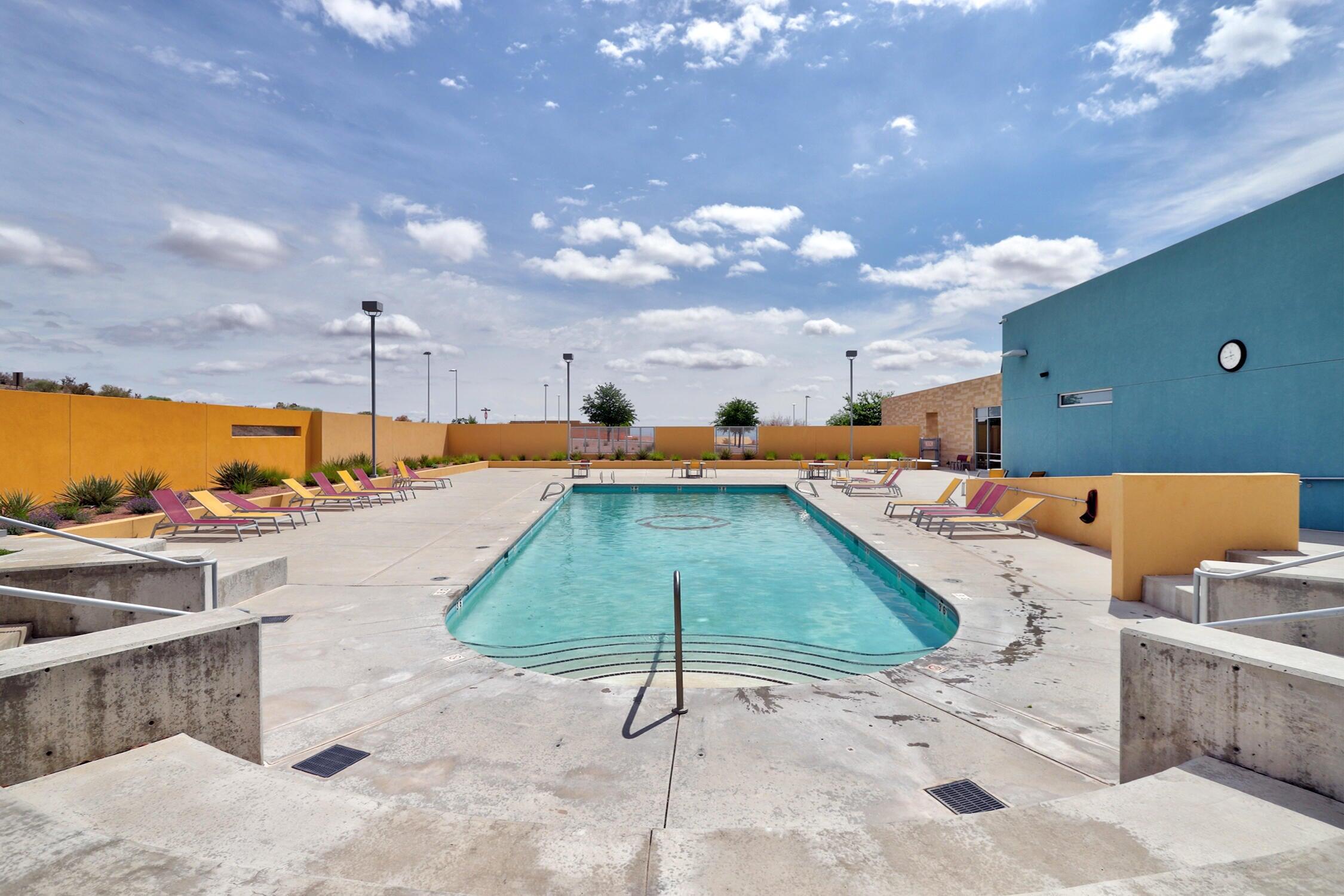 2802 Kings Canyon Loop NE