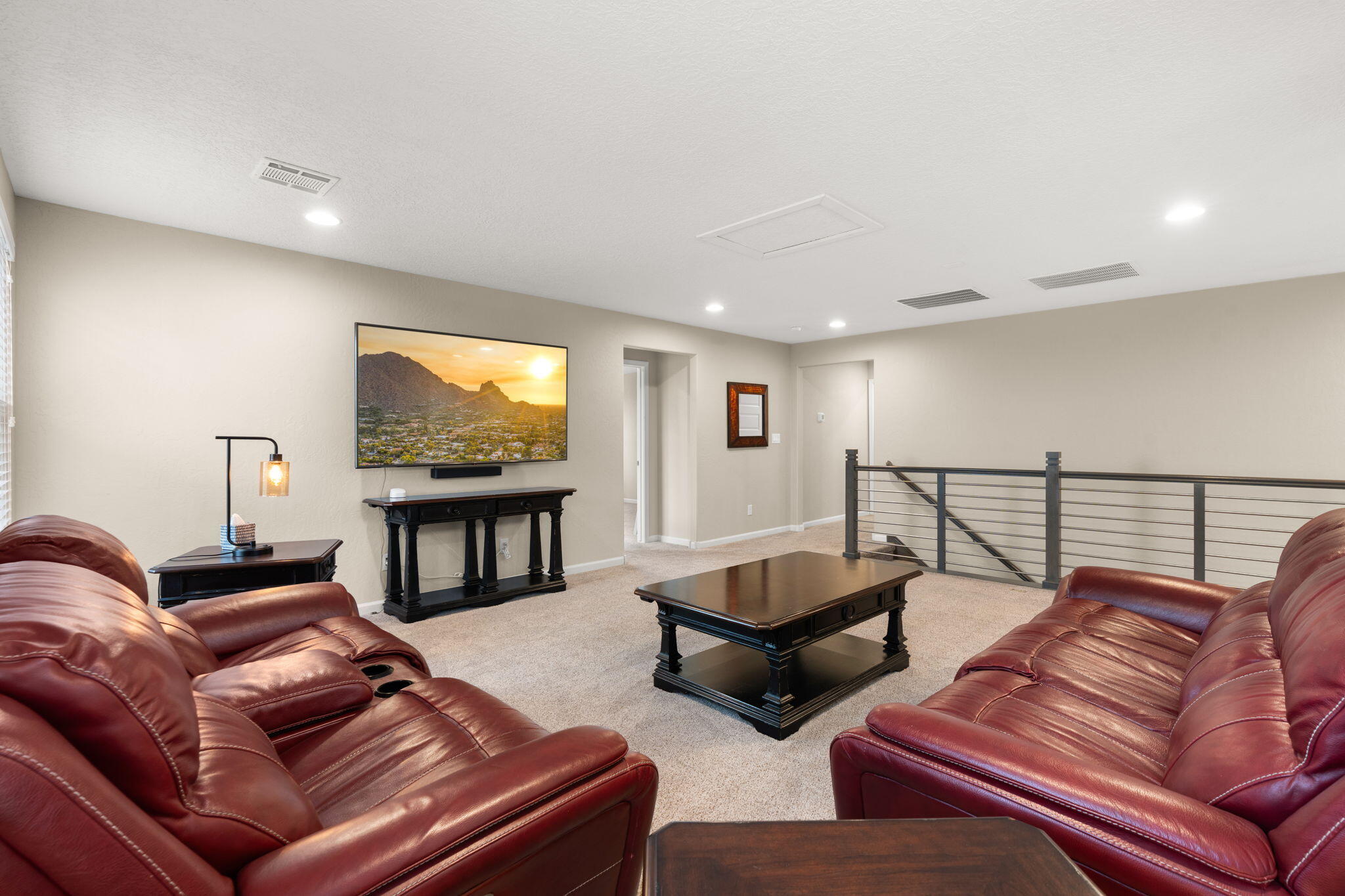 2802 Kings Canyon Loop NE