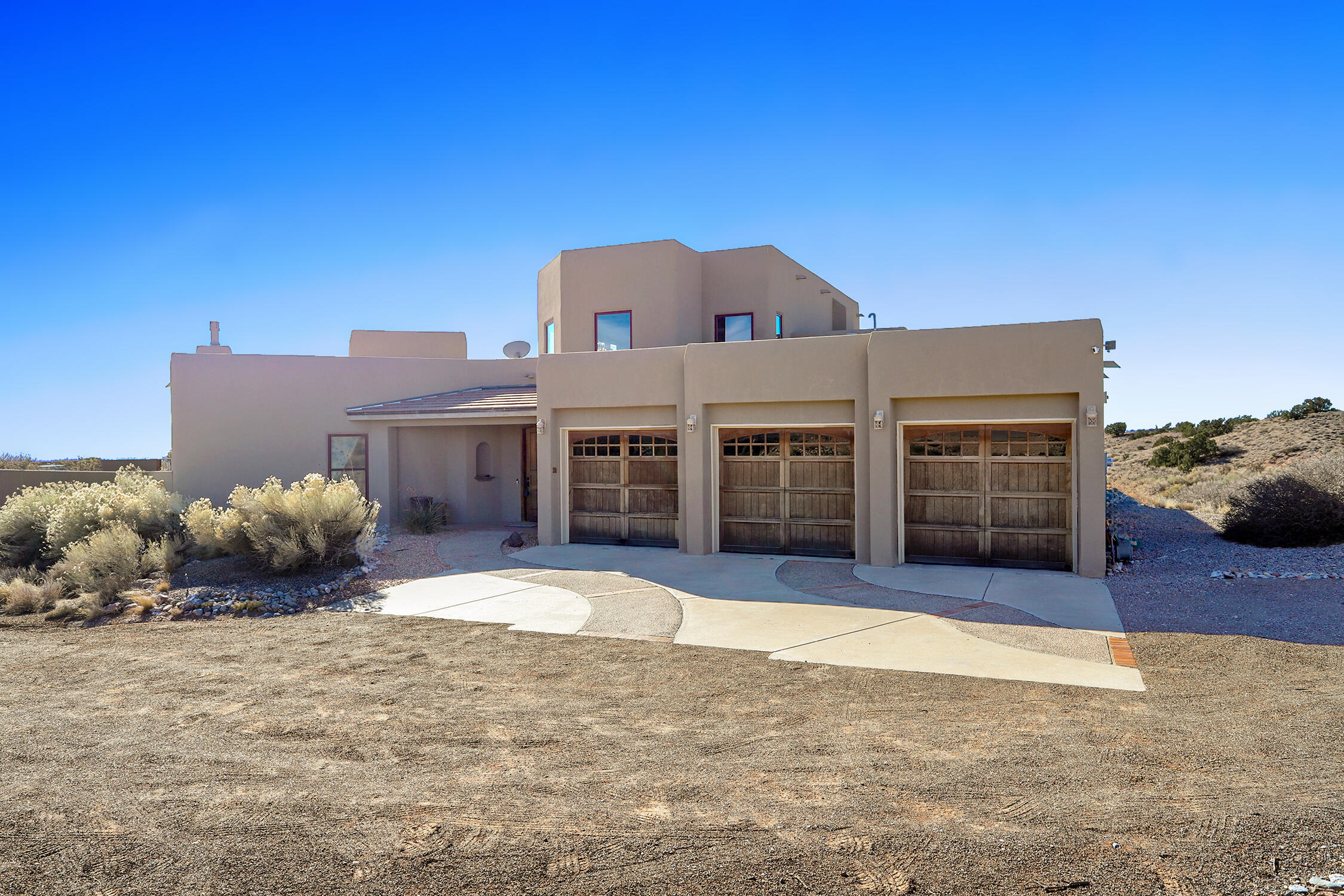 6019 Rooster Point Road NE