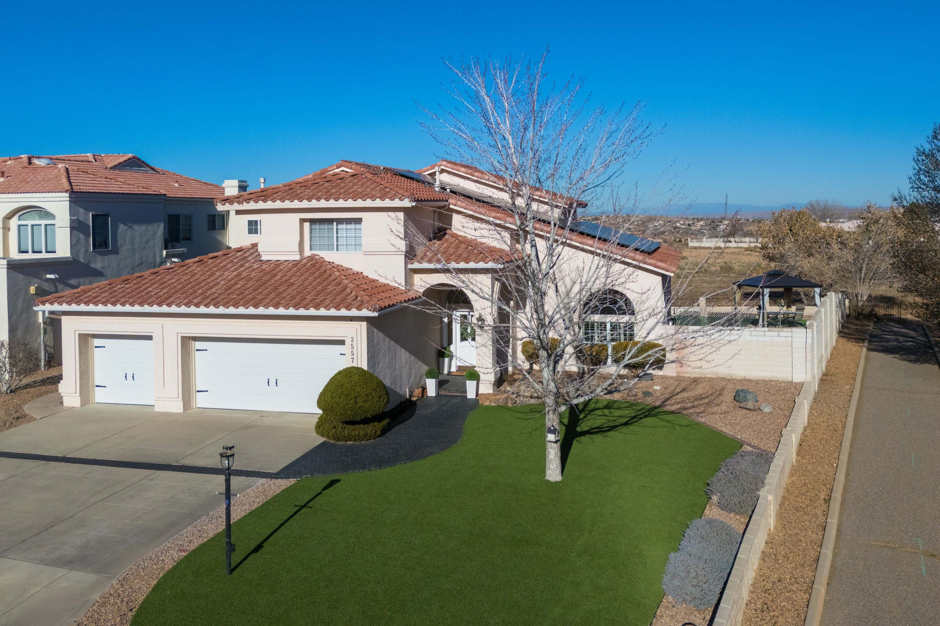 3557 Newcastle Drive SE